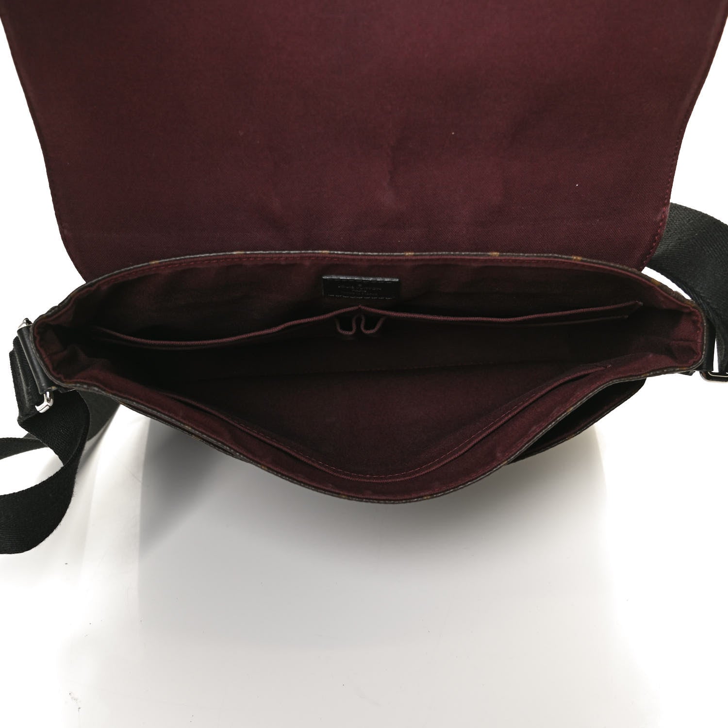 Louis Vuitton Monogram Macassar District MM 5 of 10