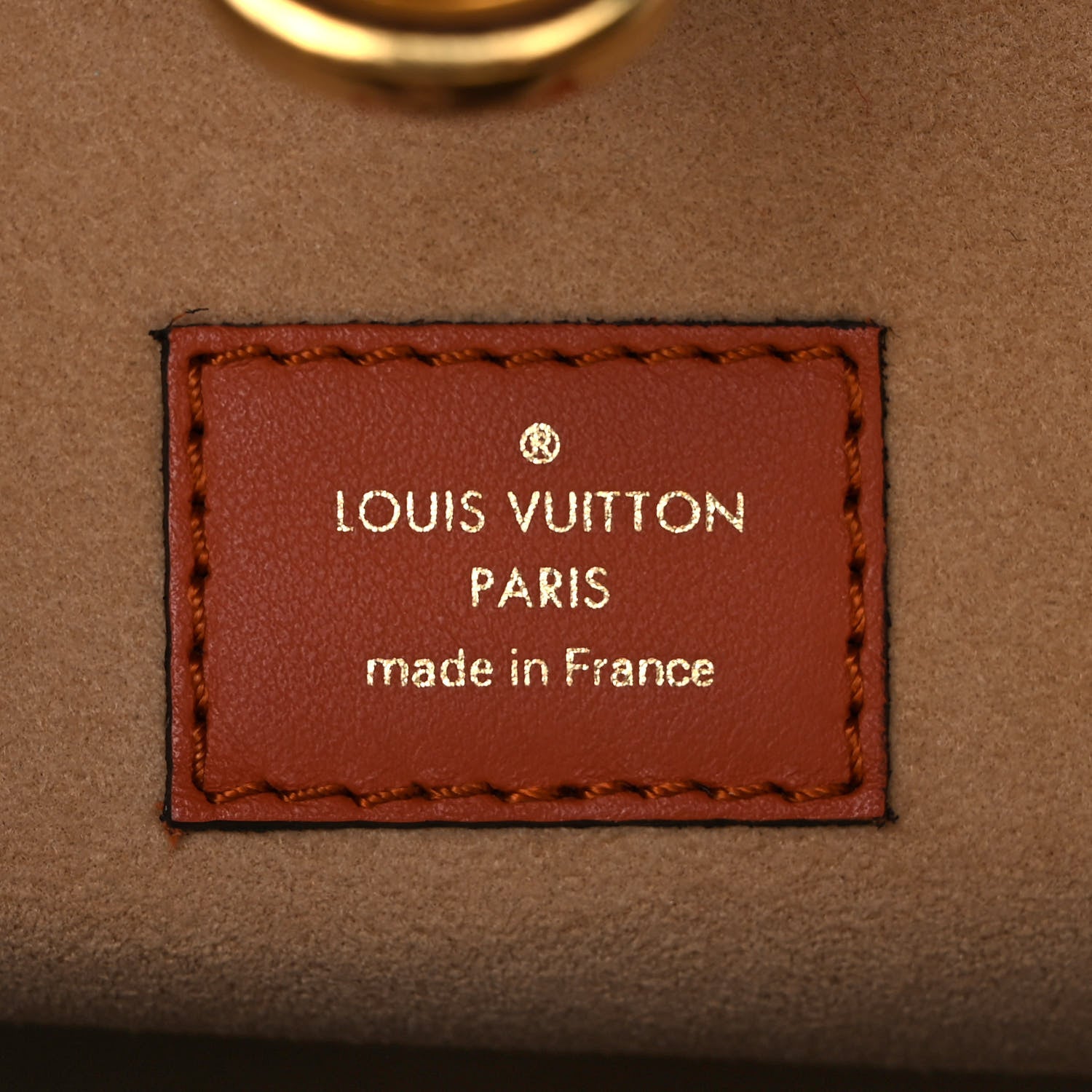 Louis Vuitton Calfskin Monogram Tufting On My Side Galet 6 of 8