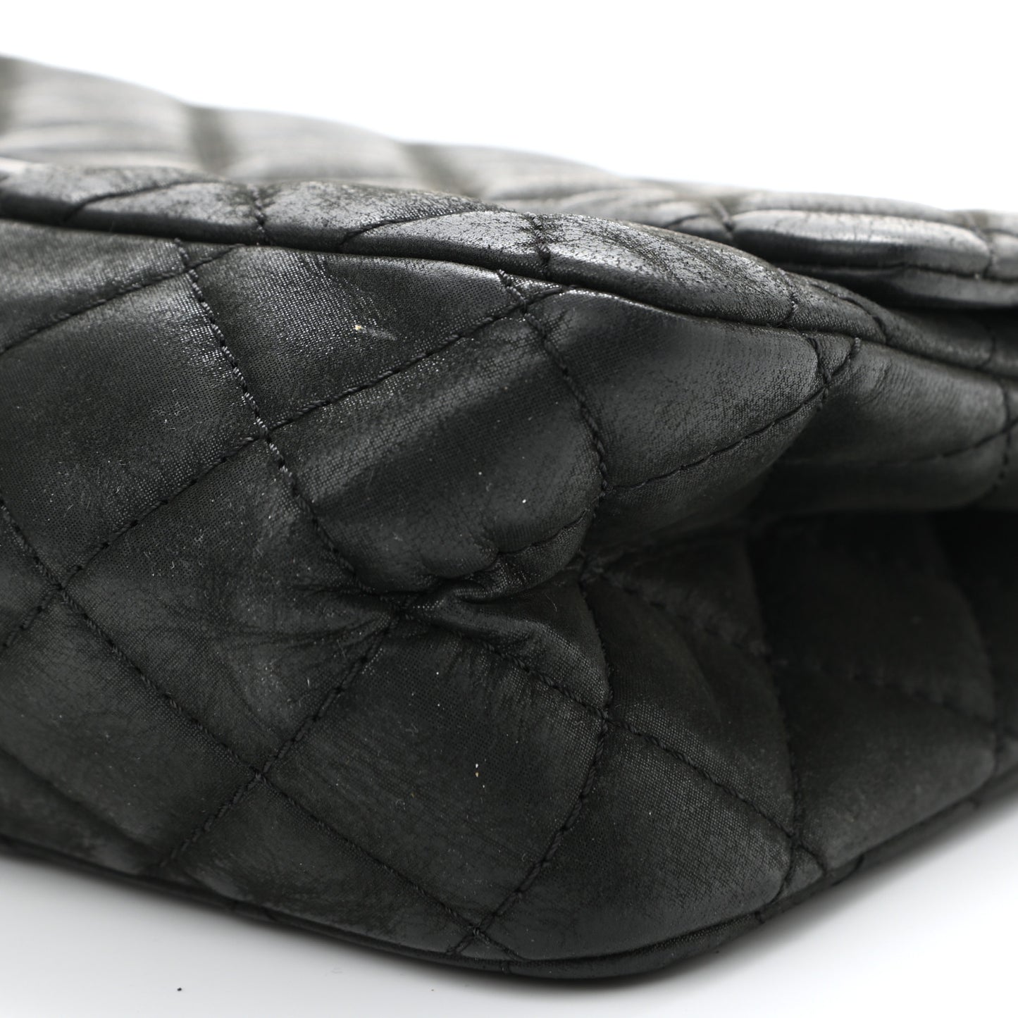 Iridescent Calfskin Quilted 2.55 Reissue 226 Flap Black