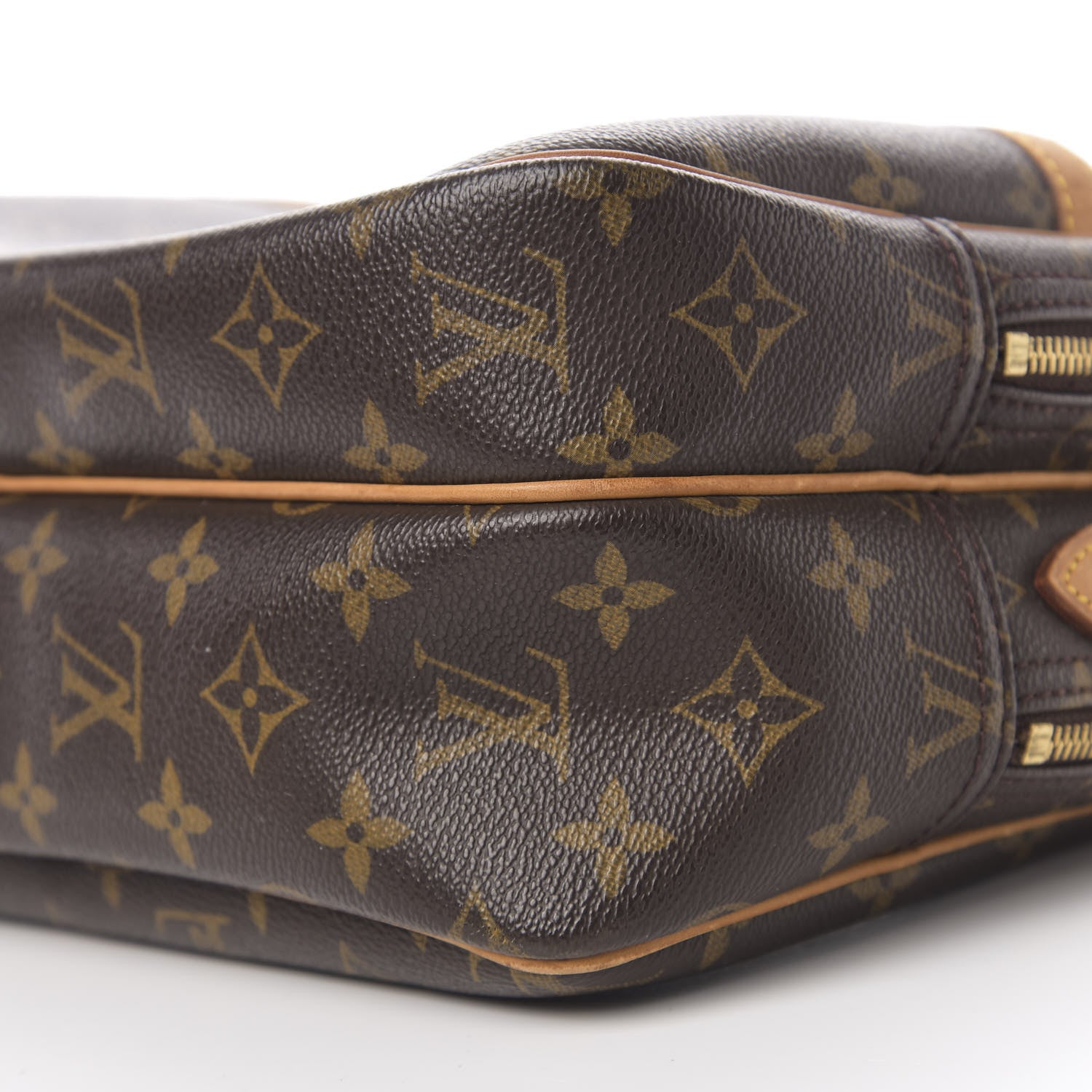 Louis Vuitton Monogram Reporter PM 9 of 10