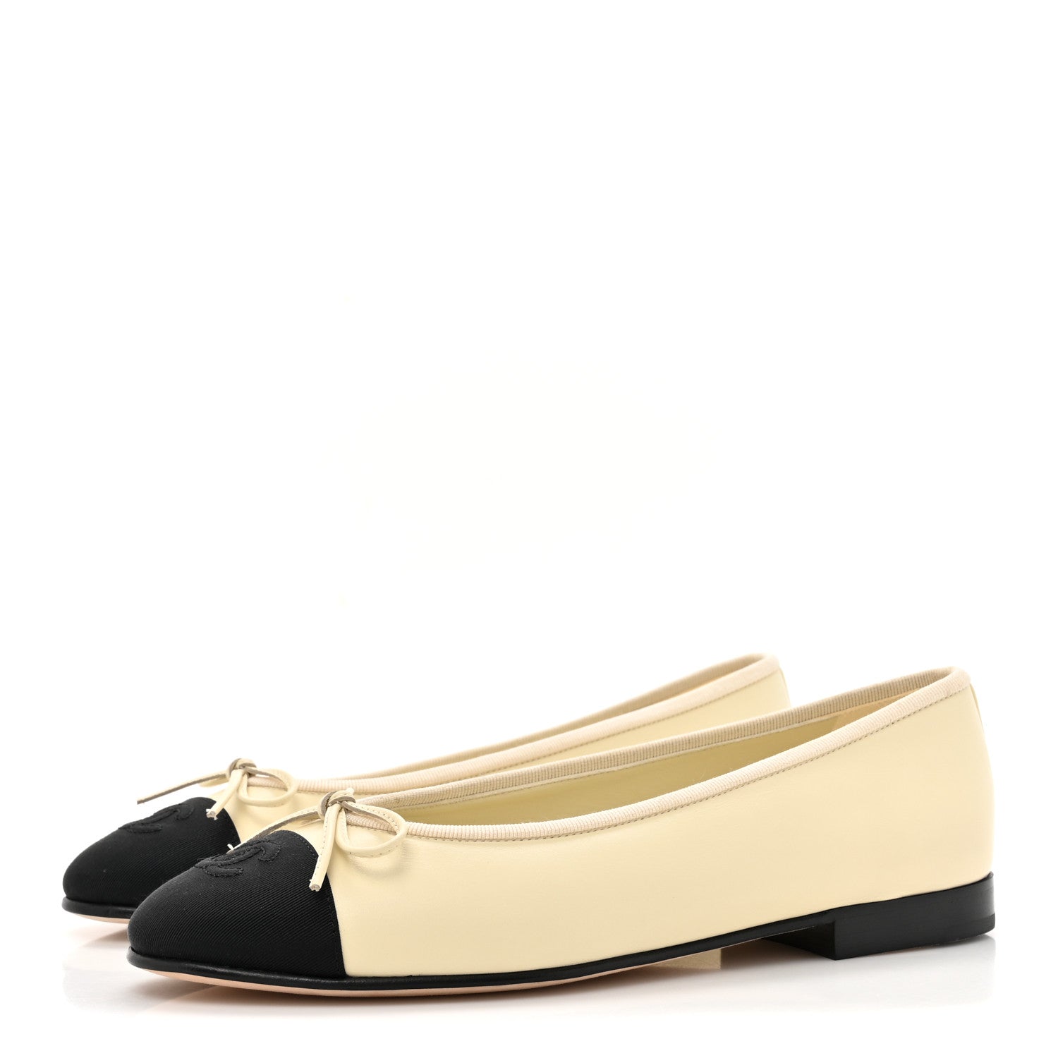 Chanel Calfskin Grosgrain Cap Toe CC Ballerina Flats 37 Ivory Black 3 of 10
