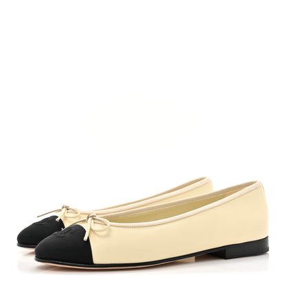 Chanel Calfskin Grosgrain Cap Toe CC Ballerina Flats 37 Ivory Black 3 of 10