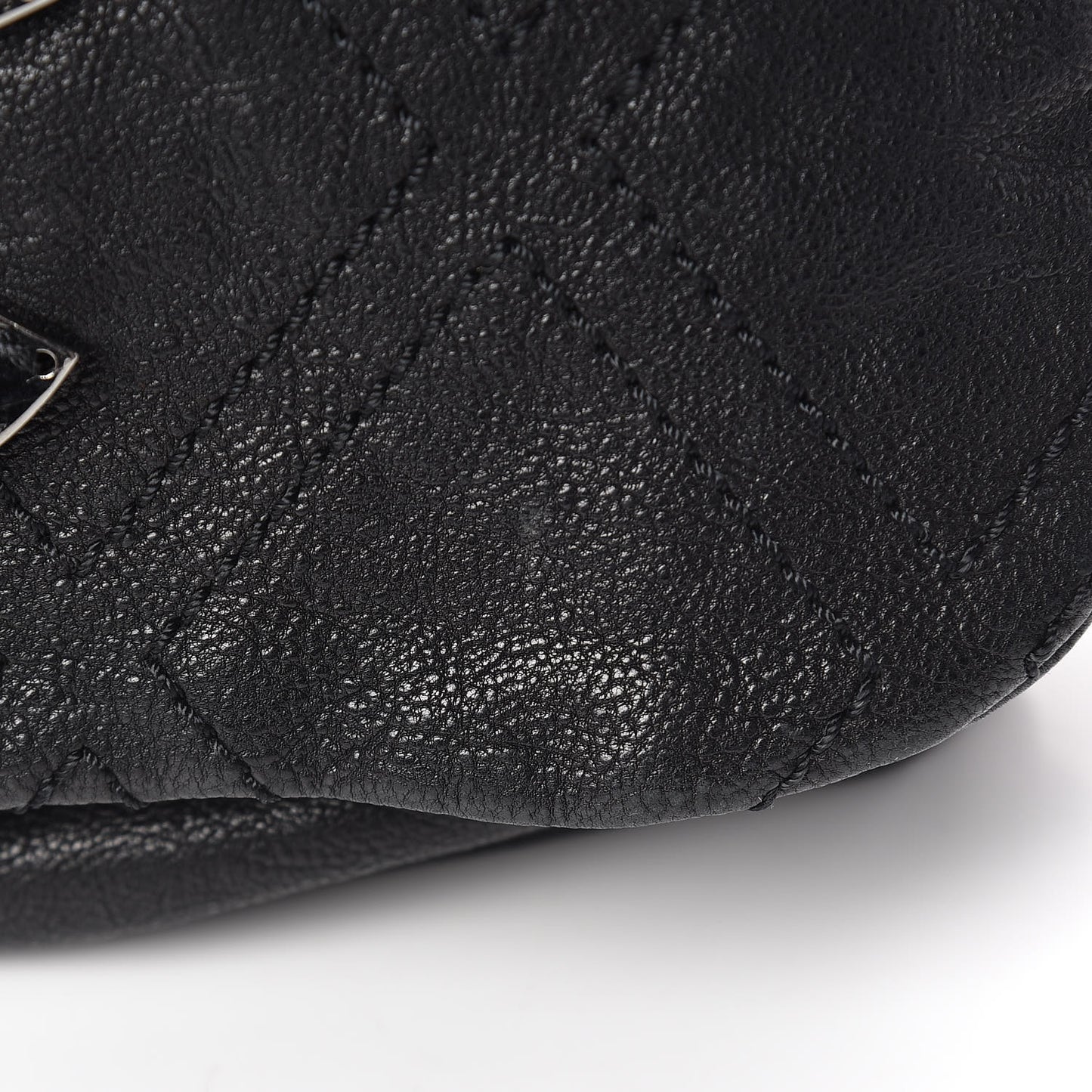 Calfskin Diamond Stitch Large Messenger Black