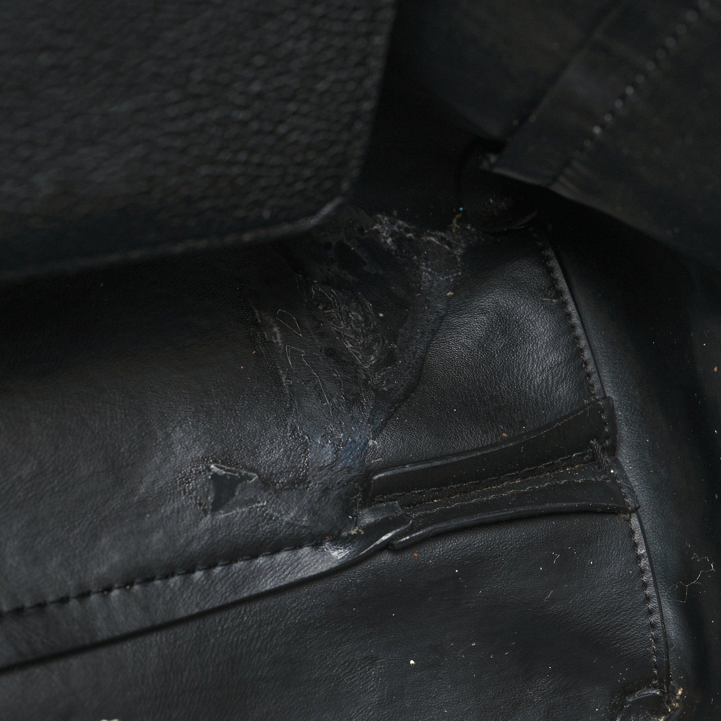 Calfskin Medium Flo Tote Black Pink