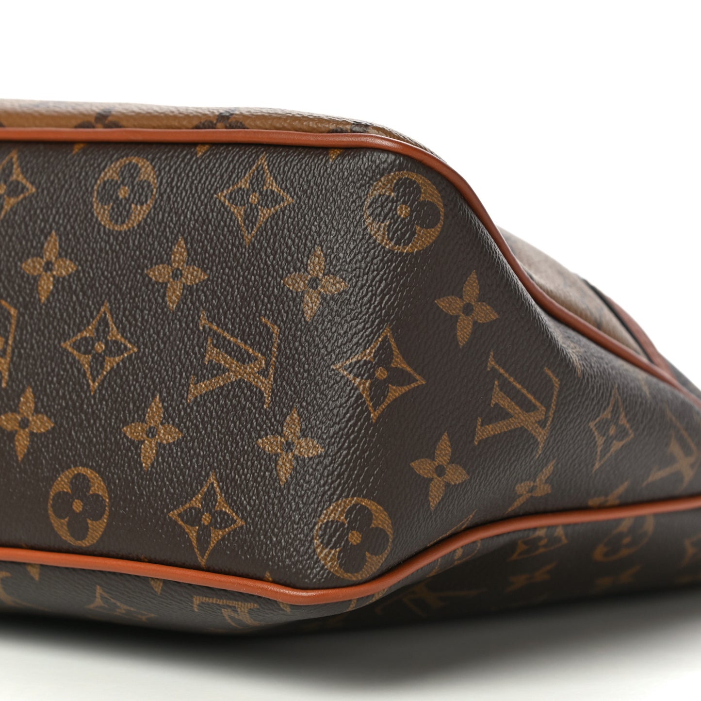 Reverse Monogram Dauphine Hobo PM