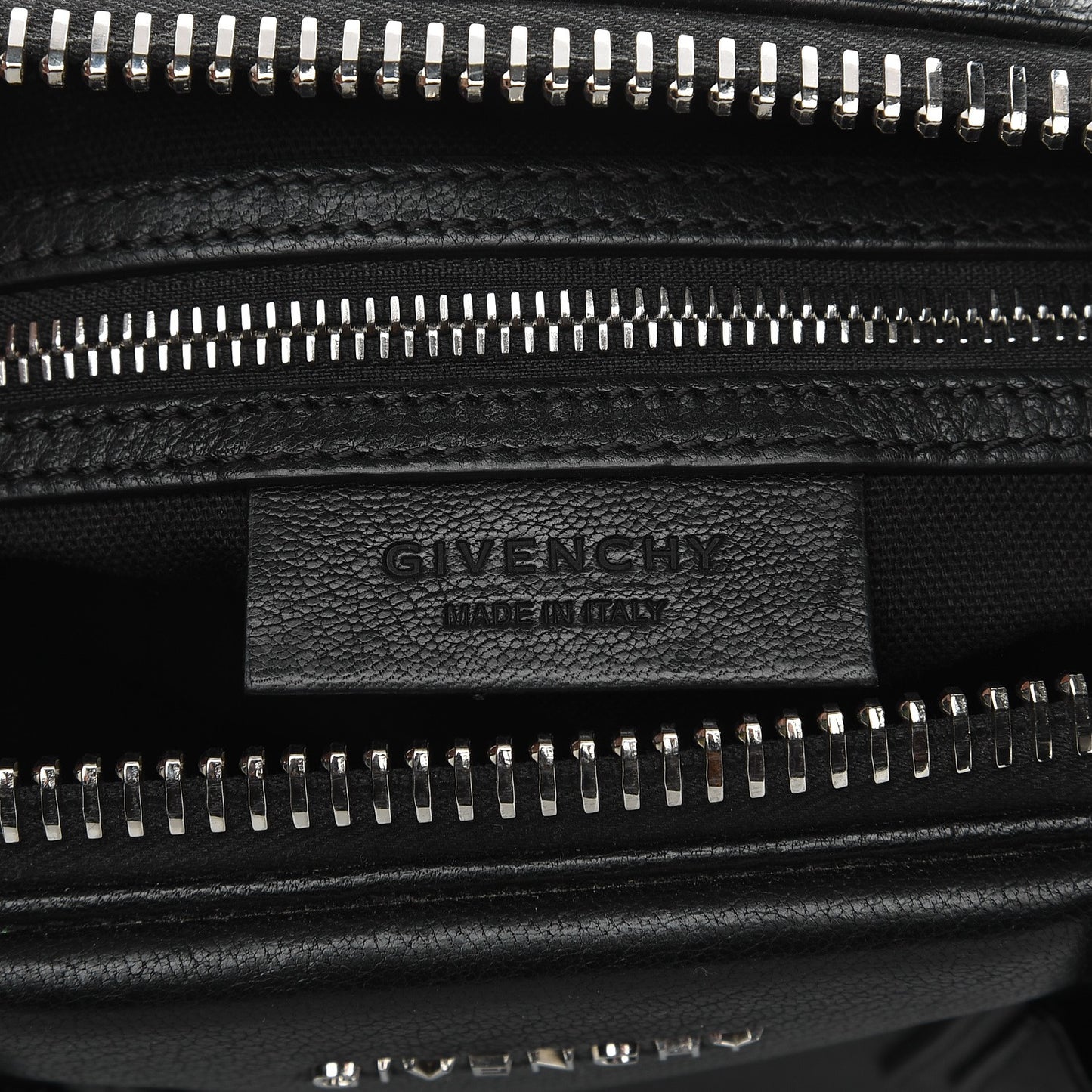 Sugar Goatskin Small Antigona Black