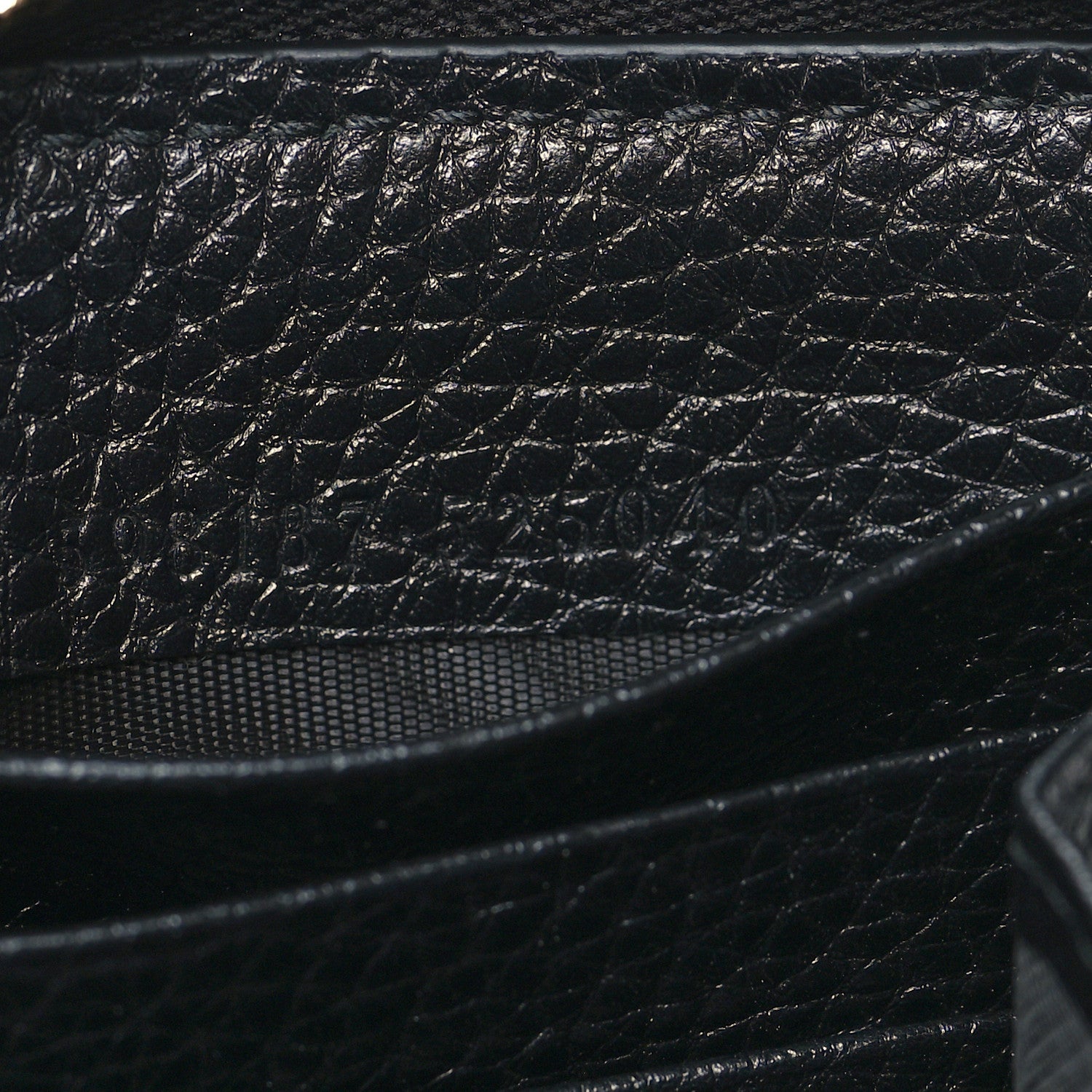 Gucci Pebbled Calfskin Soho Zip Around Wallet Black 7 of 8