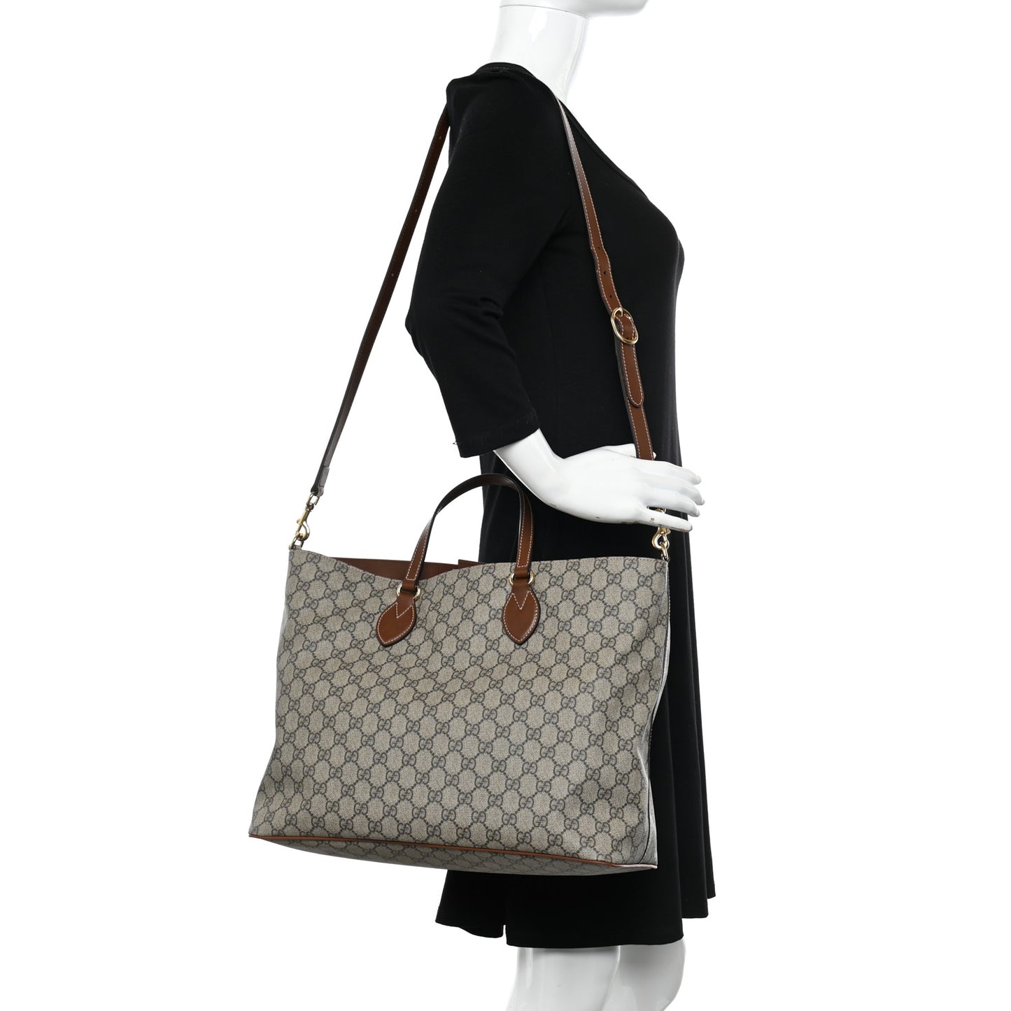 Soft GG Supreme Monogram Medium Crossbody Tote Beige Cuir