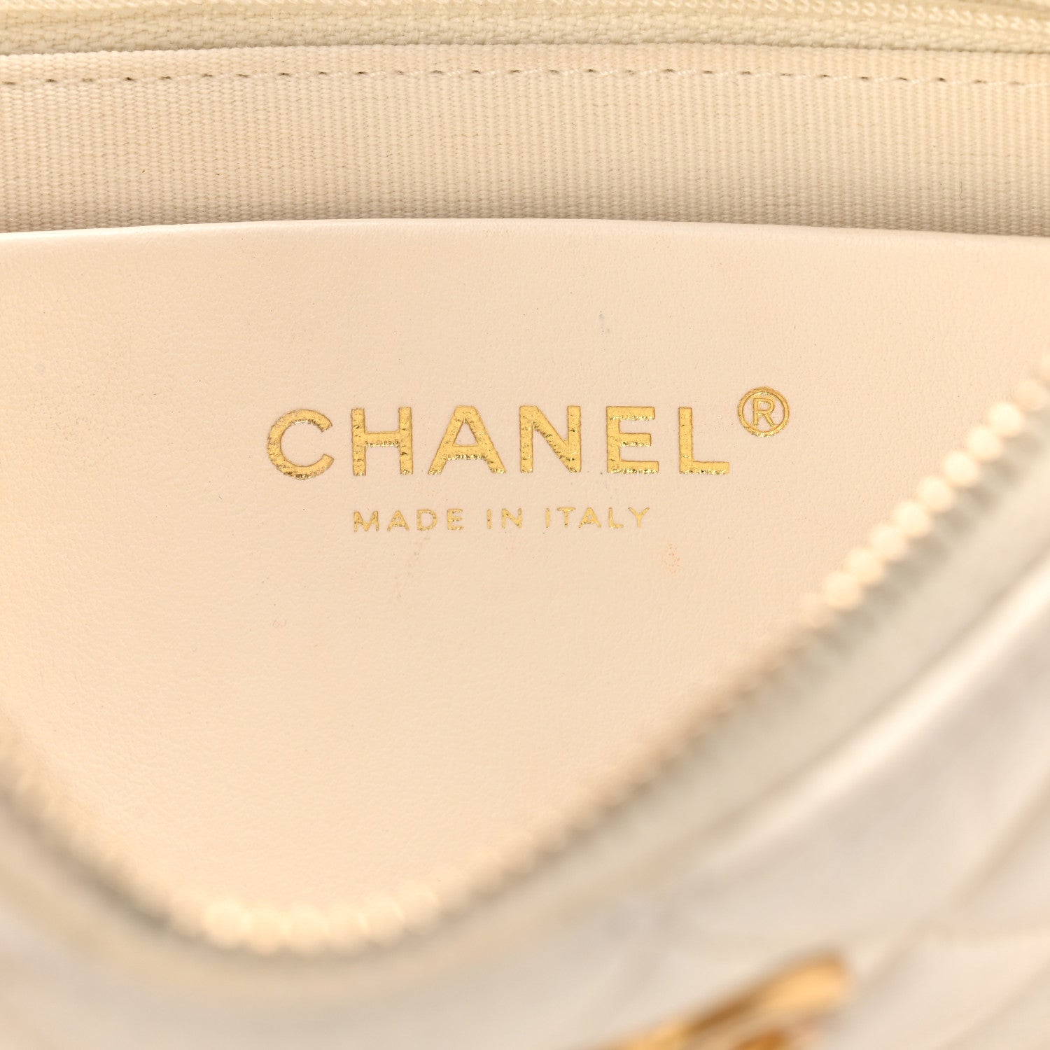 Chanel Shiny Crumpled Lambskin Quilted Trendy Chain Around Hobo White 6 of 10