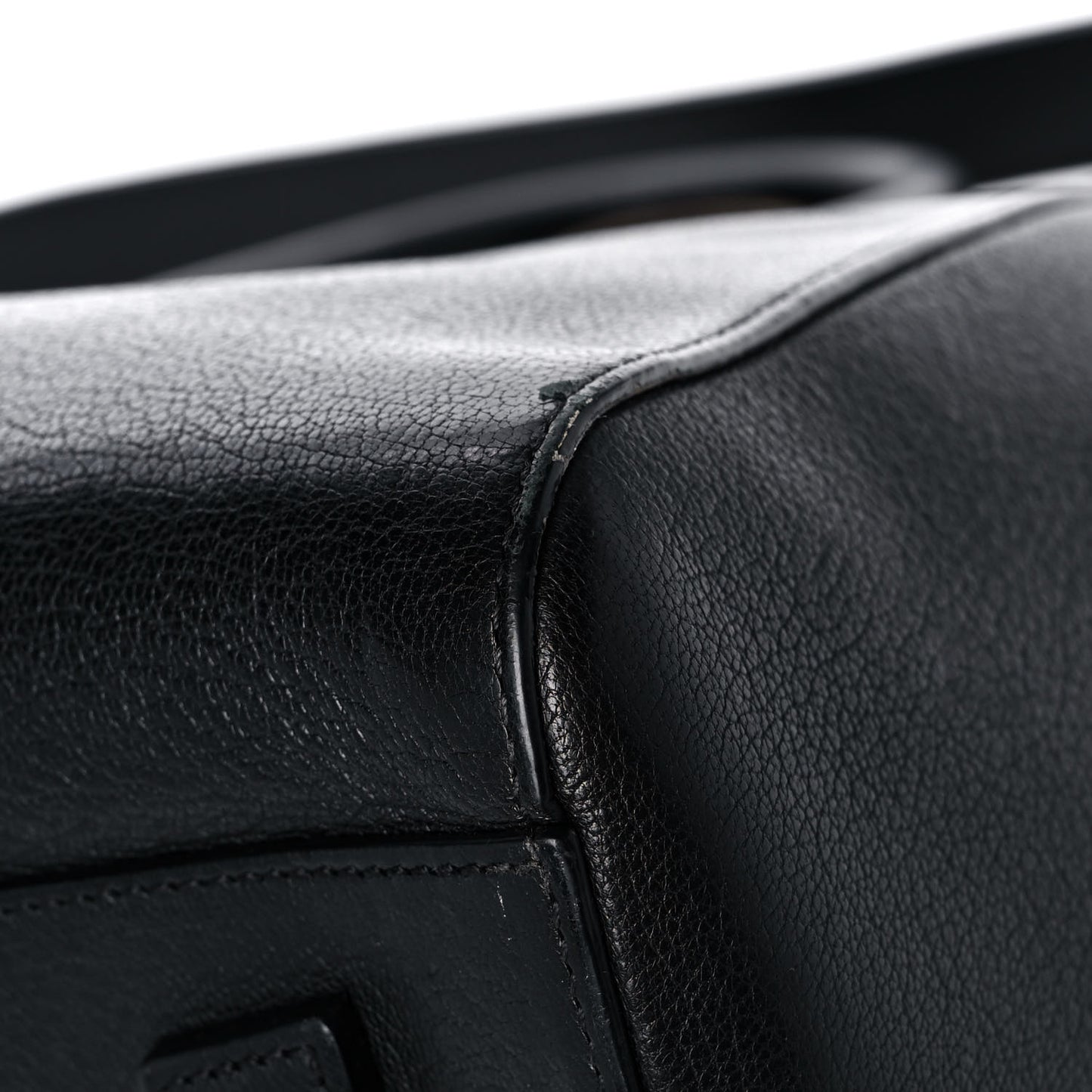 Sugar Goatskin Medium Antigona Black