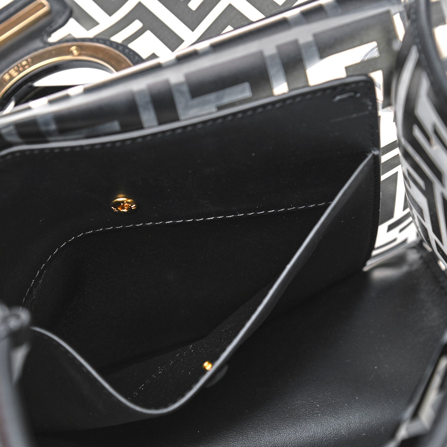 TPU FF Vitello Century F is Fendi Kan I Shoulder Bag Black