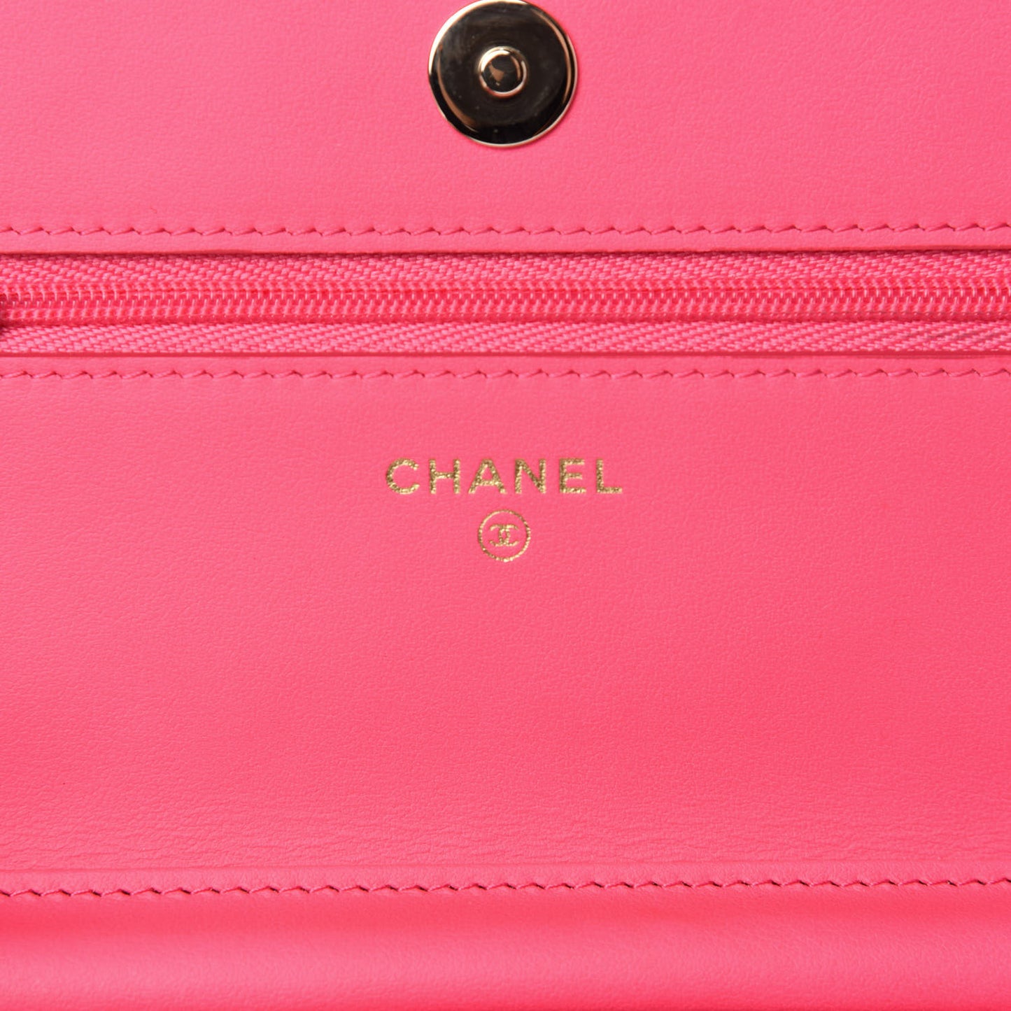 Patent Calfskin Quilted Wallet On Chain WOC Pink