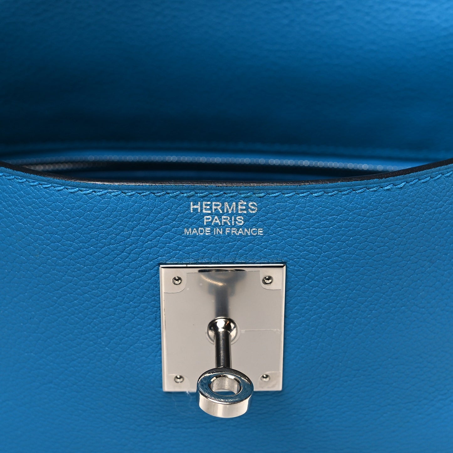 Evercolor Kelly Retourne 32 Bleu Zanzibar