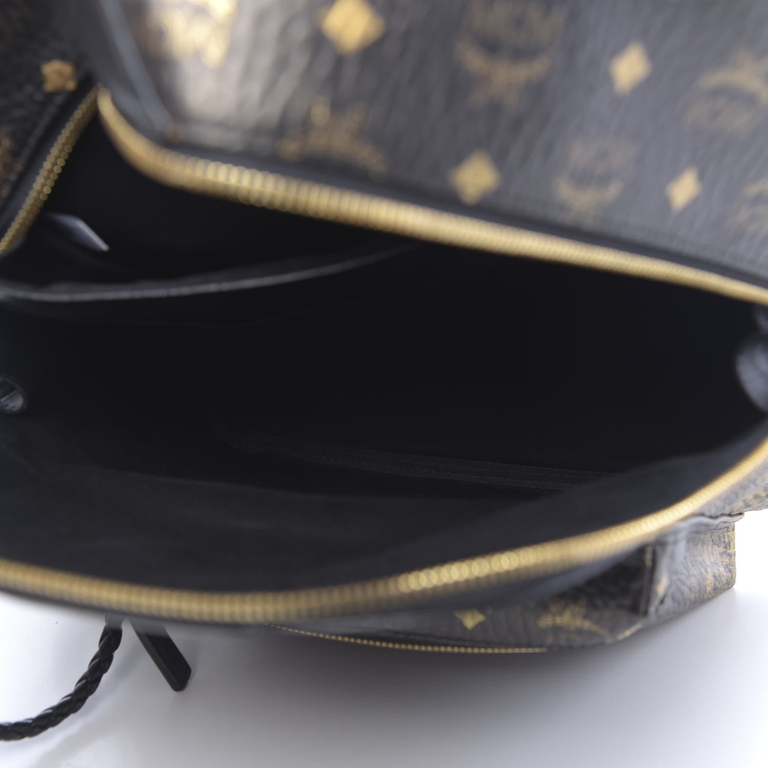 MCM Gradation Visetos Medium Backpack Black Gold 4 of 11