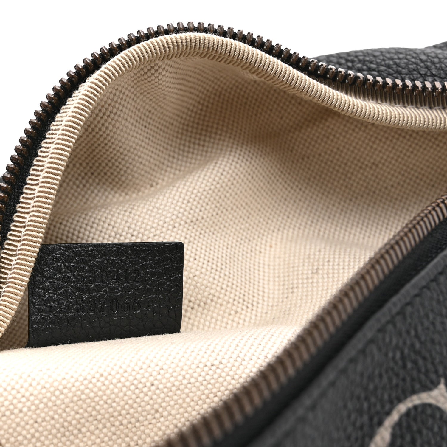 Gucci Grained Calfskin Logo Belt Bag Black 7 of 11
