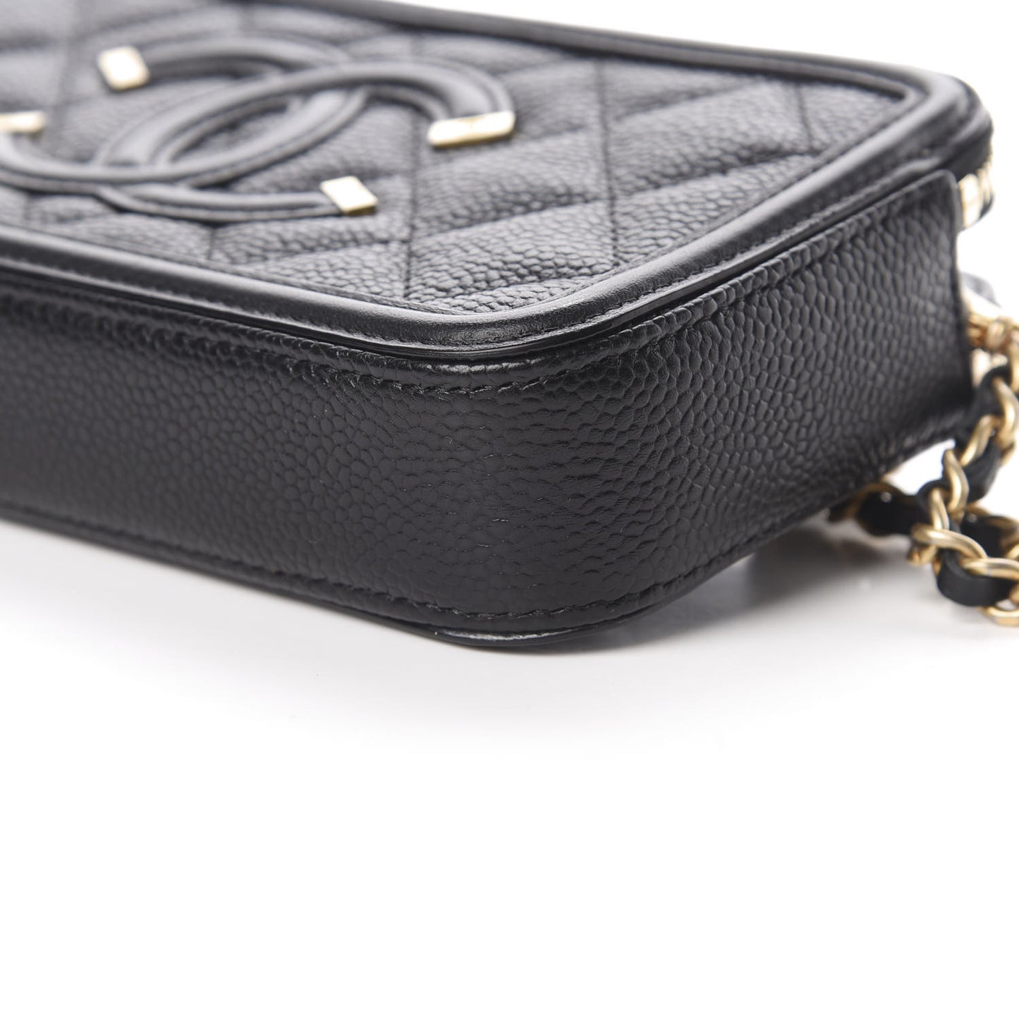 Caviar Quilted CC Filigree Clutch With Chain Black
