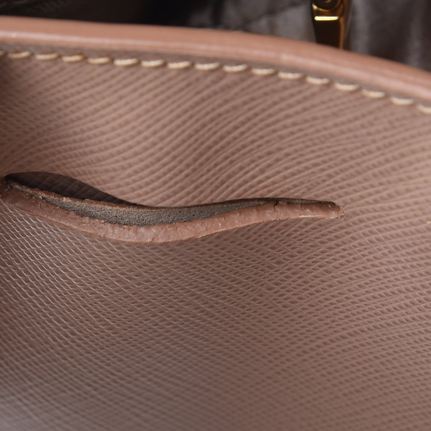 Saffiano Lux Large Tote Cammeo