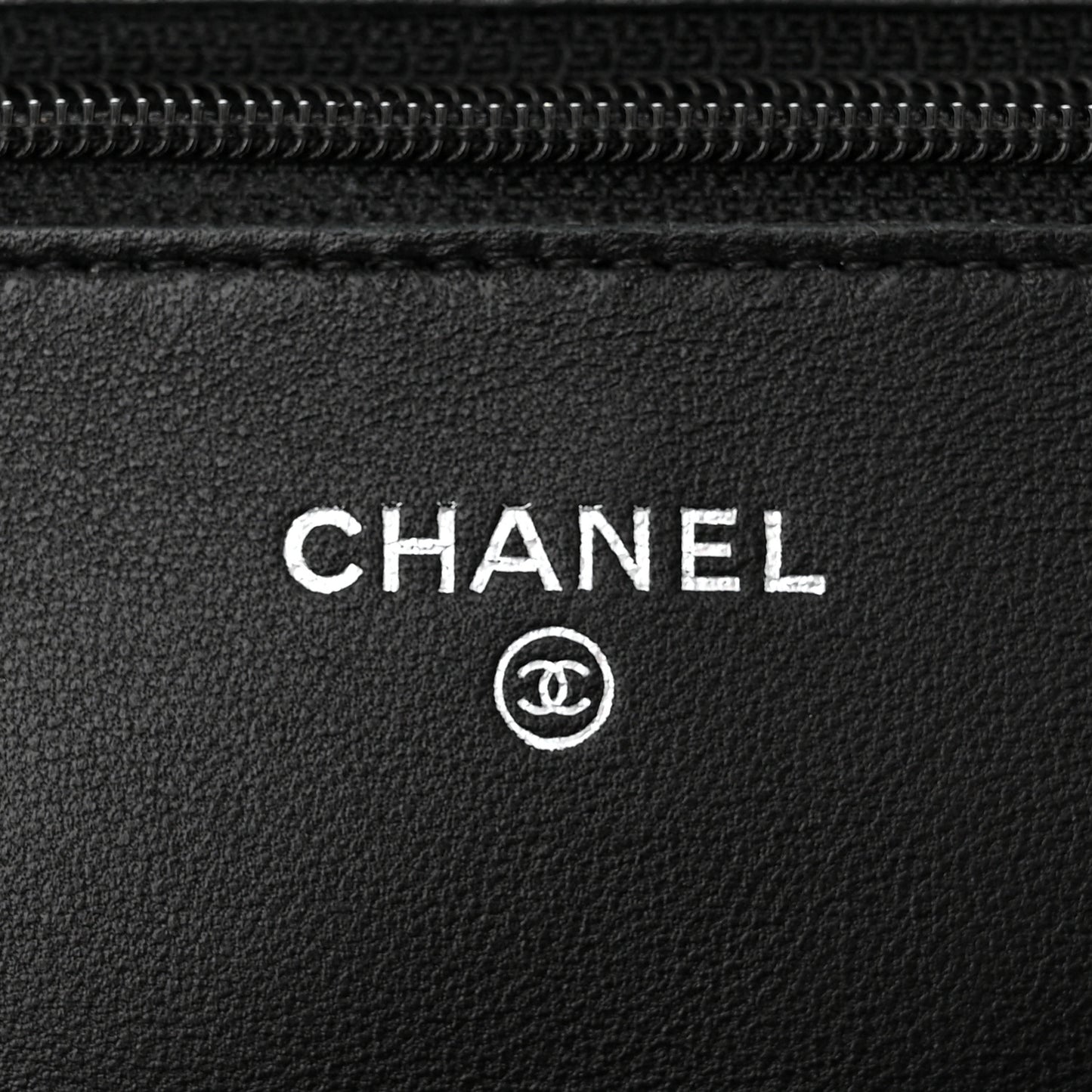 Lambskin Quilted Wallet On Chain WOC Black