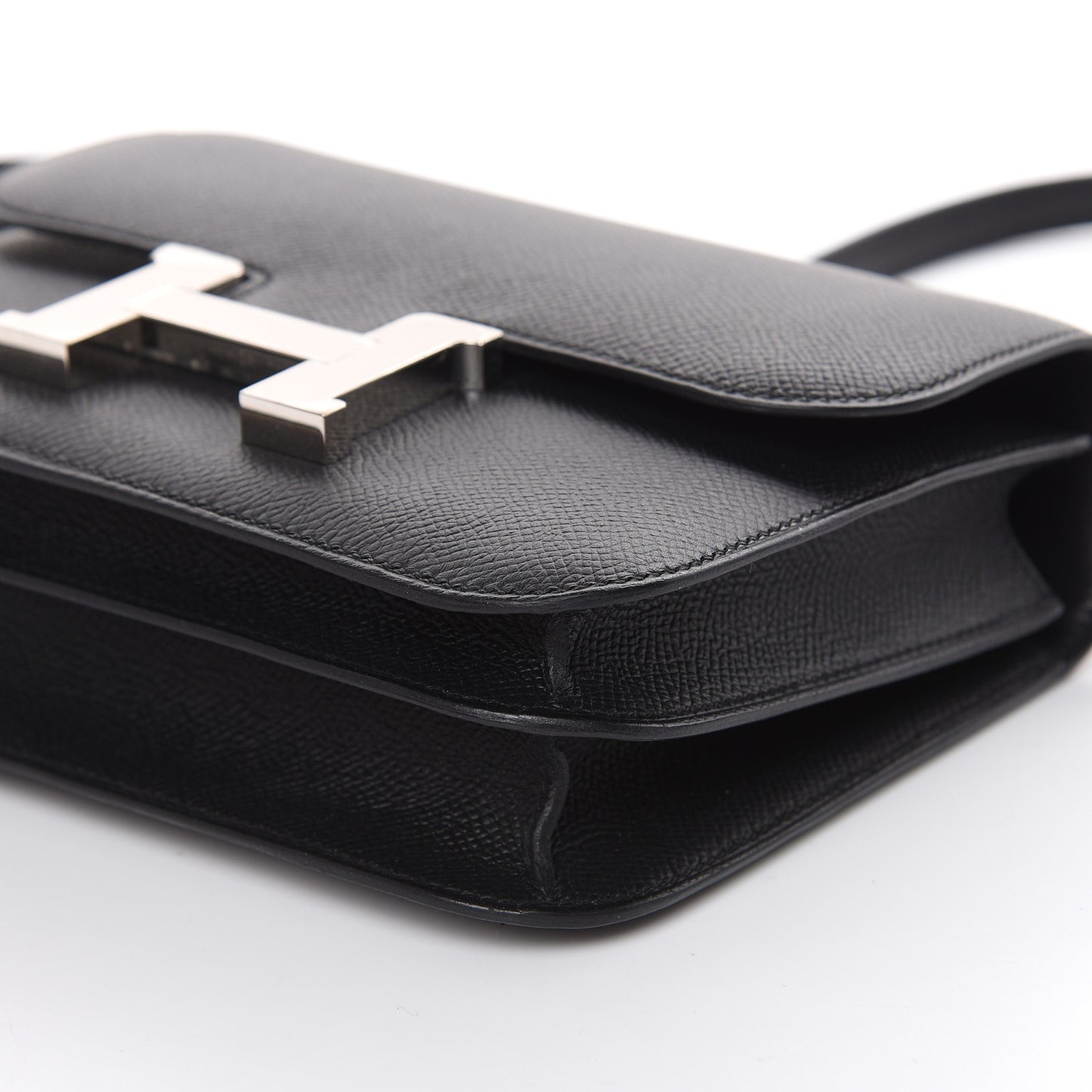 Epsom Constance 18 Black