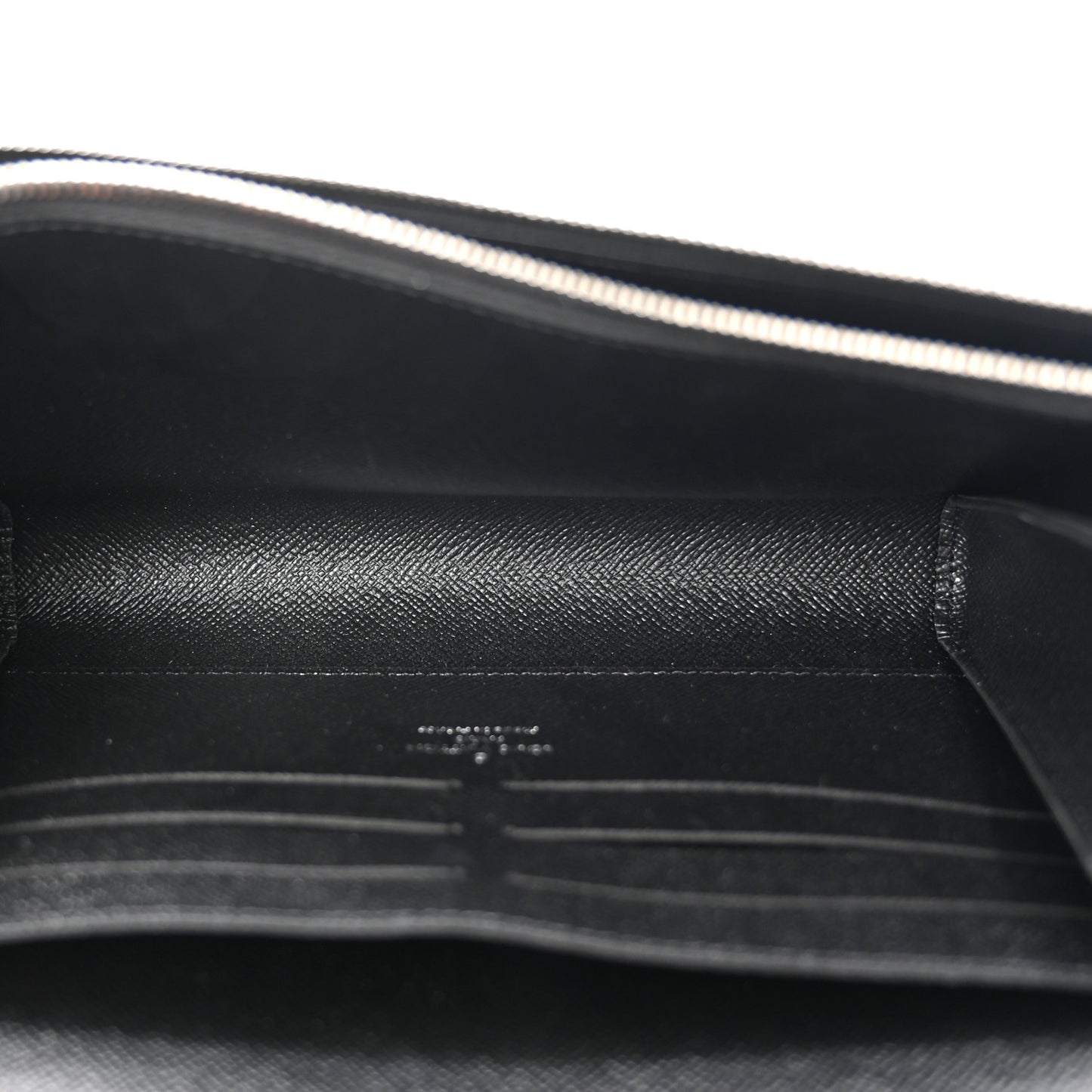 Epi Twist Chain Wallet Black