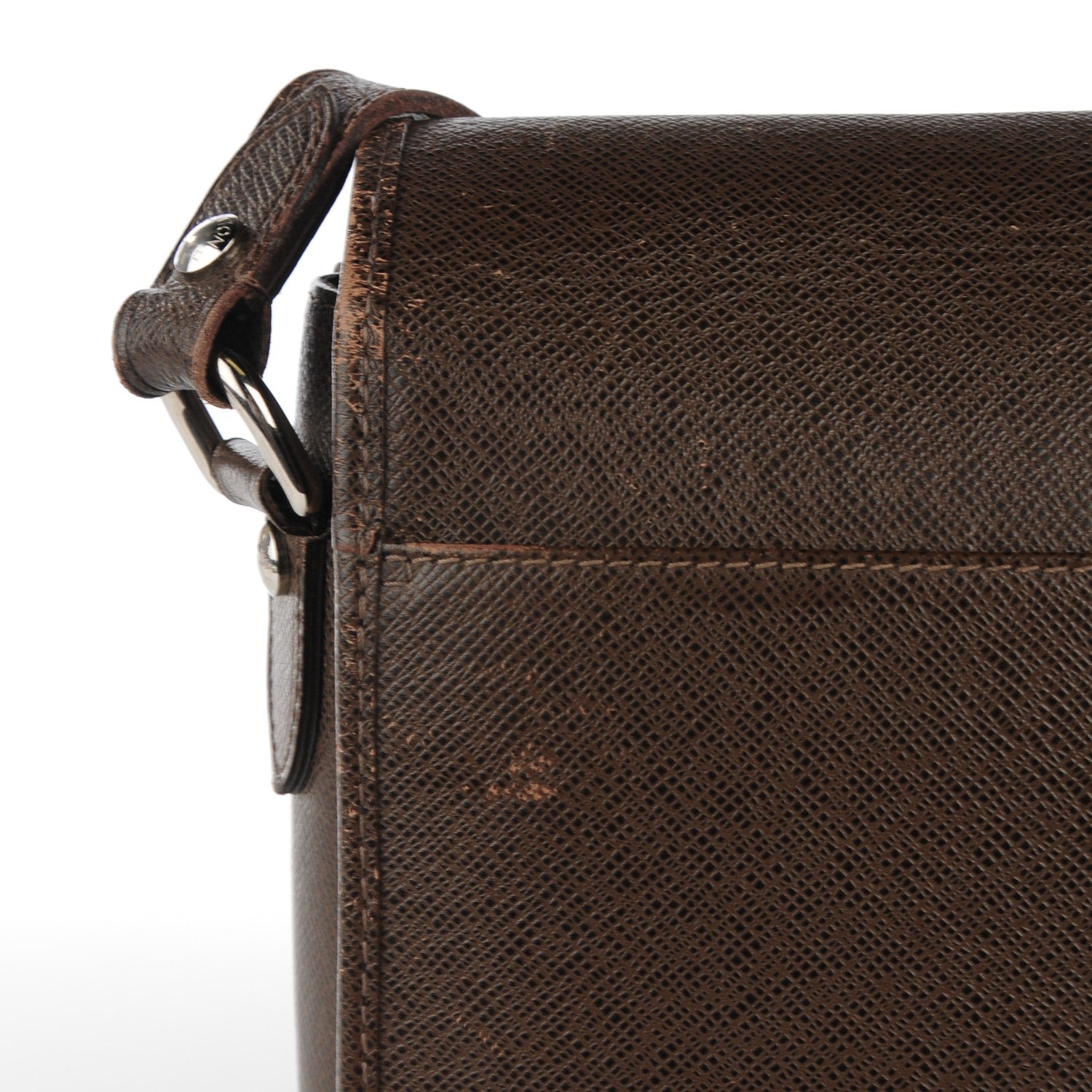 Louis Vuitton Taiga Andrei Messenger Bag Grizzli 3 of 15