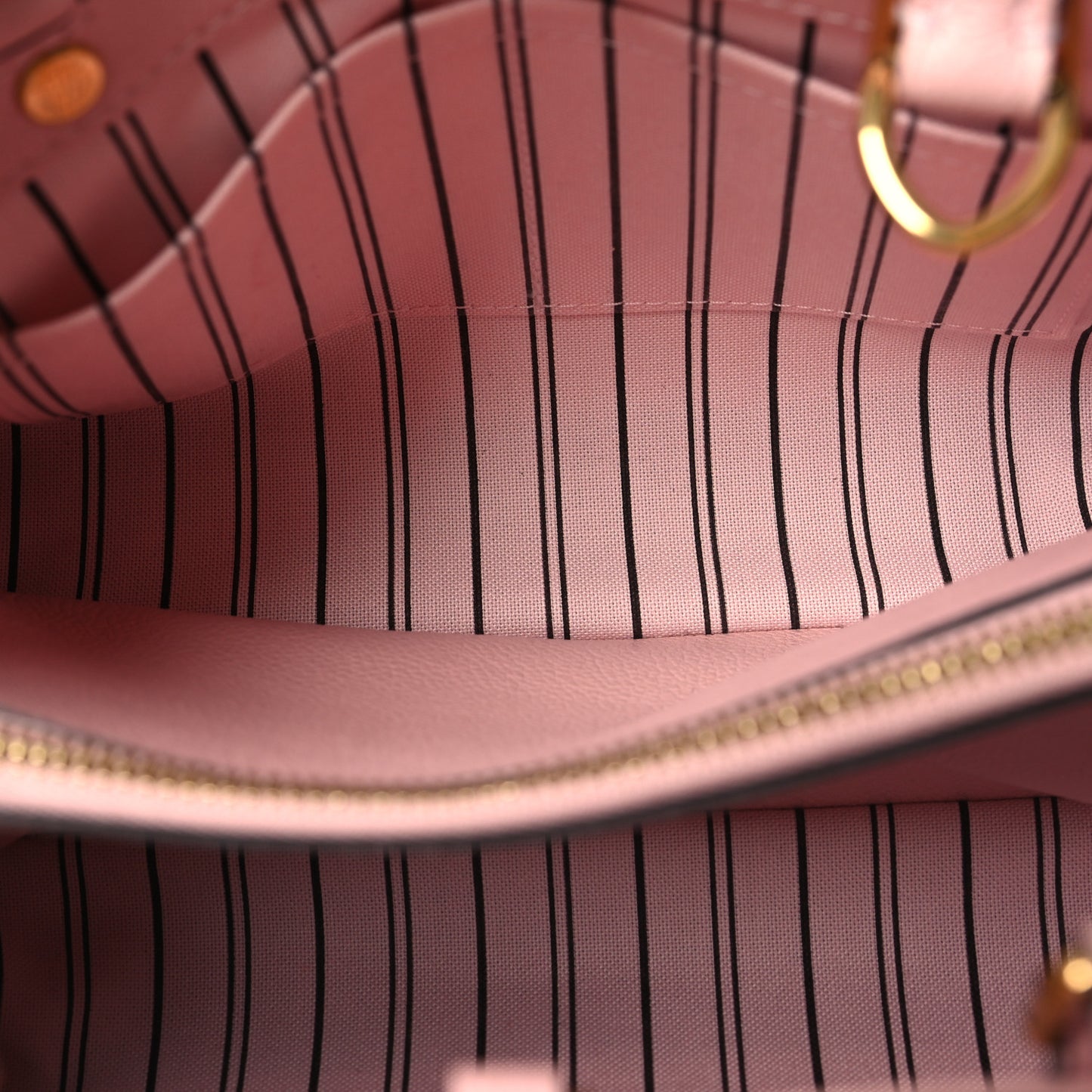 Empreinte Montaigne BB Rose Poudre
