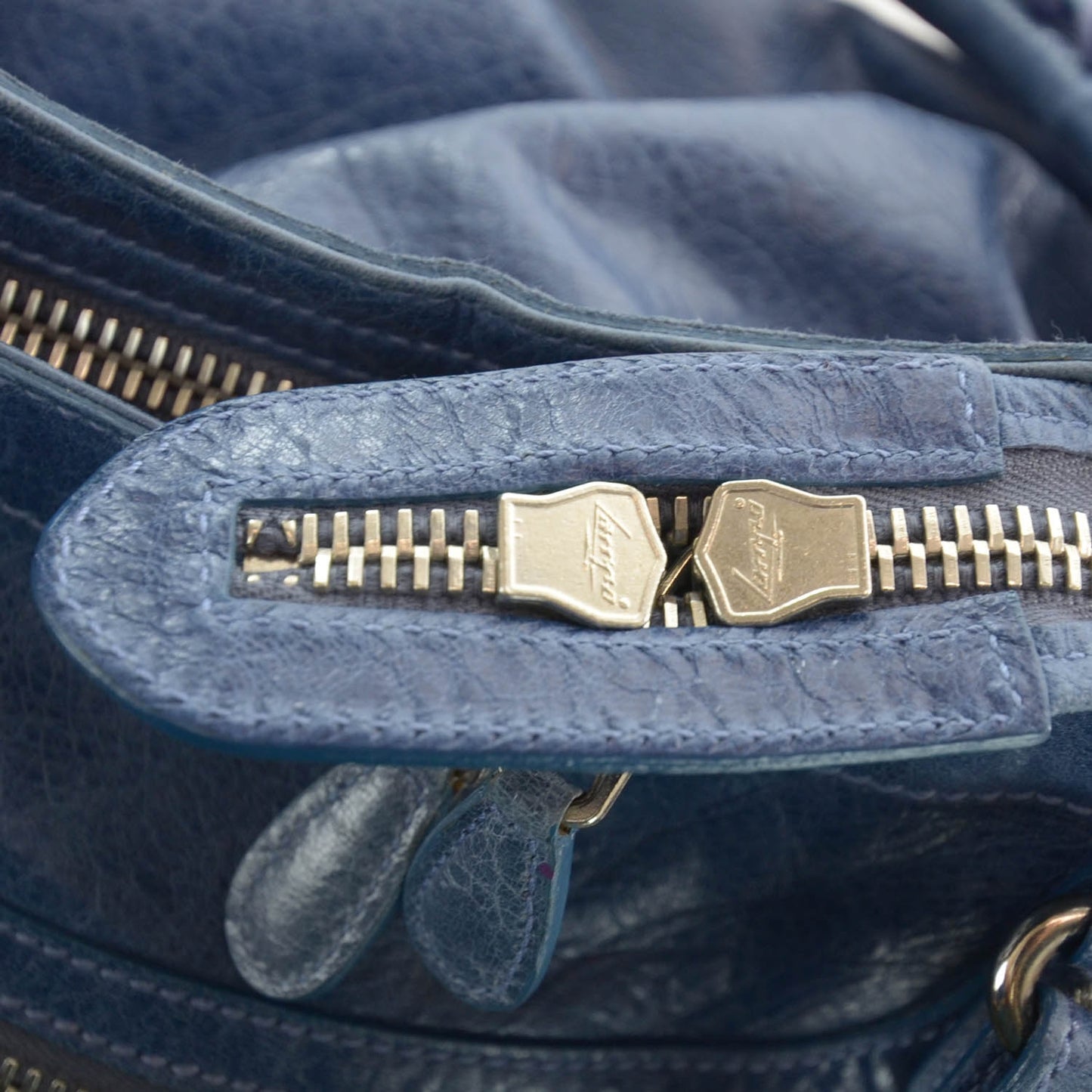 Chevre Giant 21 Silver Hardware City Ocean