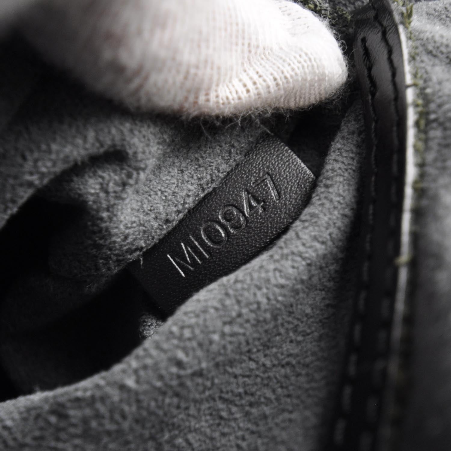 Louis Vuitton Epi Alma Black 8 of 8