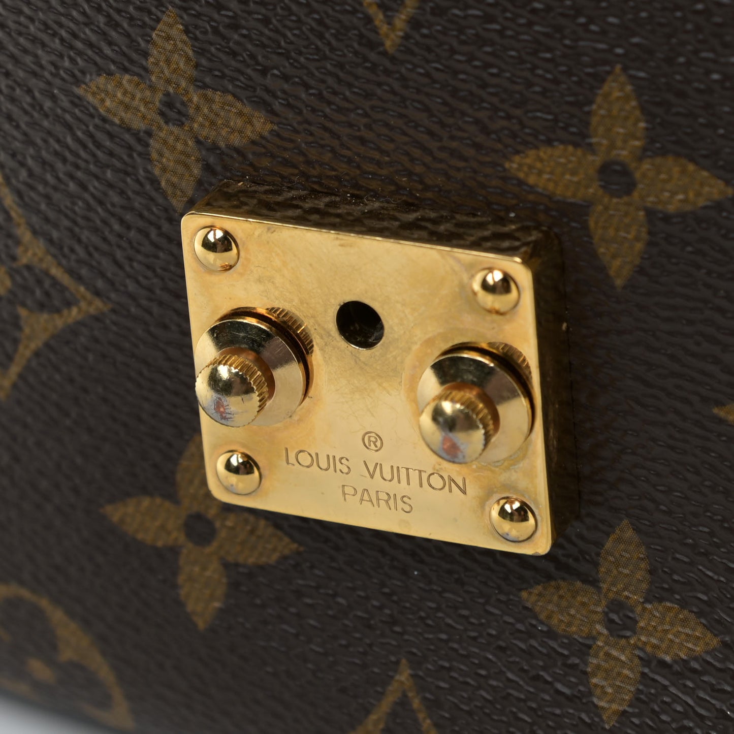 Monogram Pochette Metis