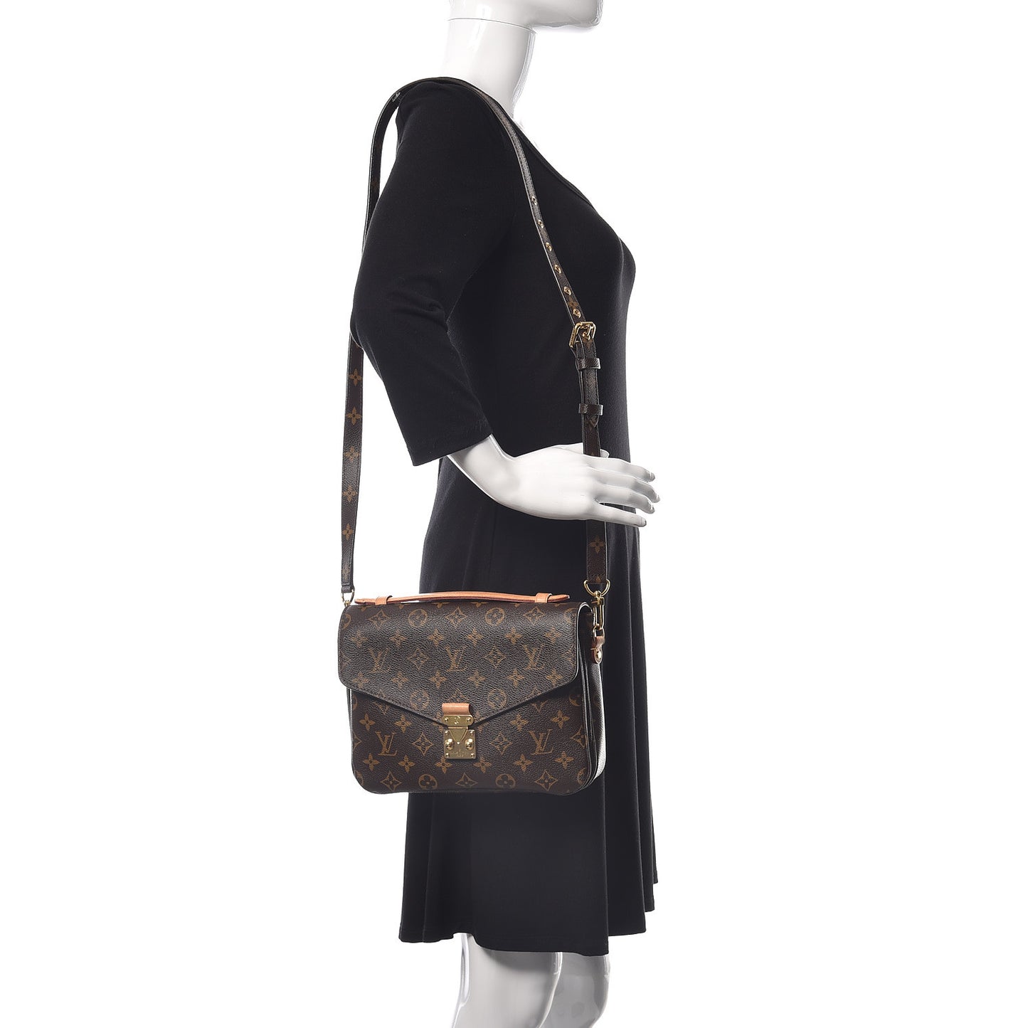 Monogram Pochette Metis