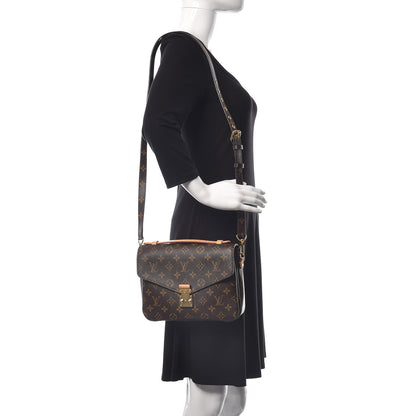 Louis Vuitton Monogram Pochette Metis 2 of 9