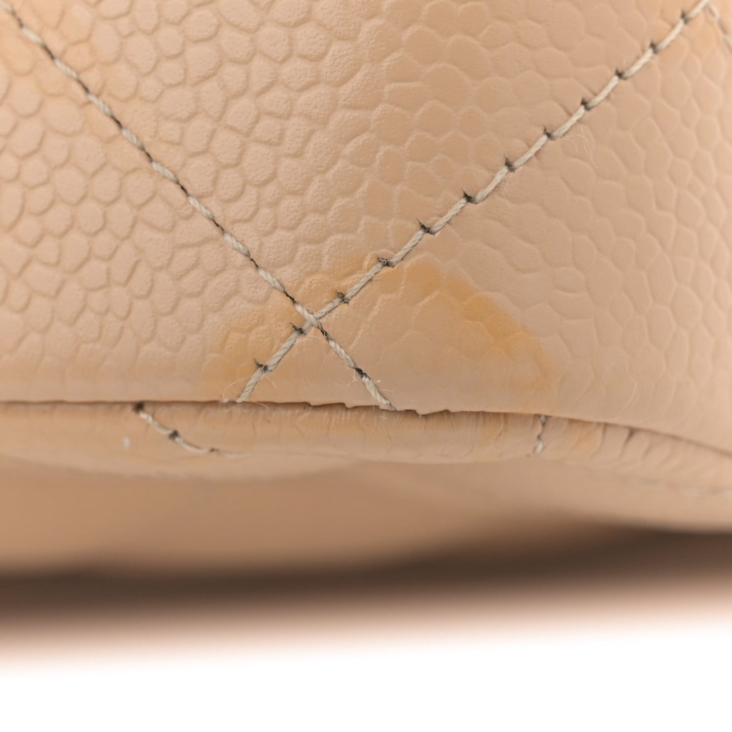 Caviar Quilted Jumbo Double Flap Beige Clair