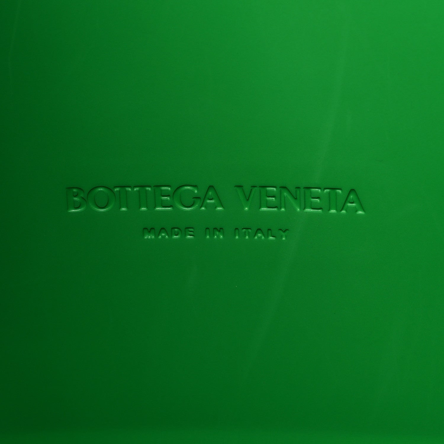 Bottega Veneta Rubber Maxi Intrecciato Medium Arco Grass 5 of 11