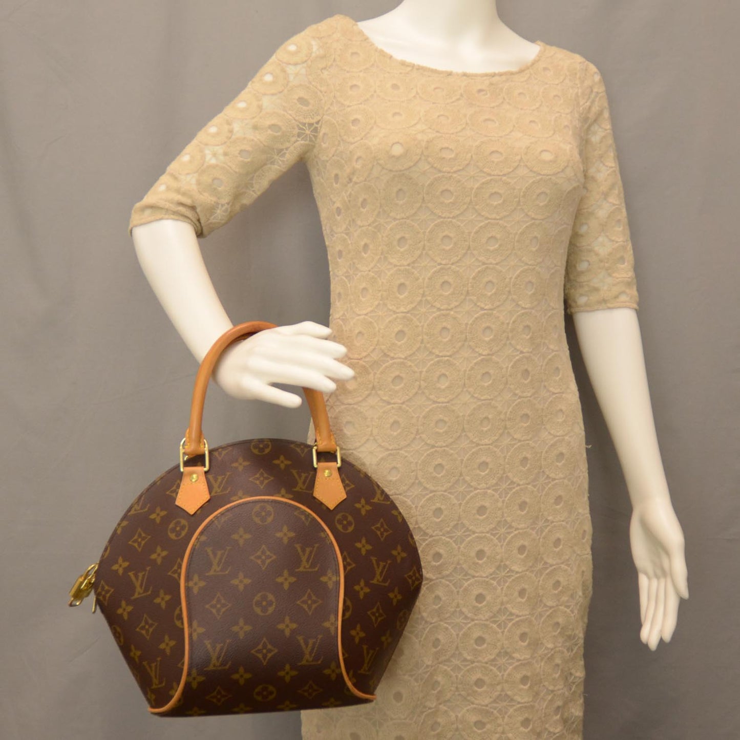 Monogram Ellipse PM
