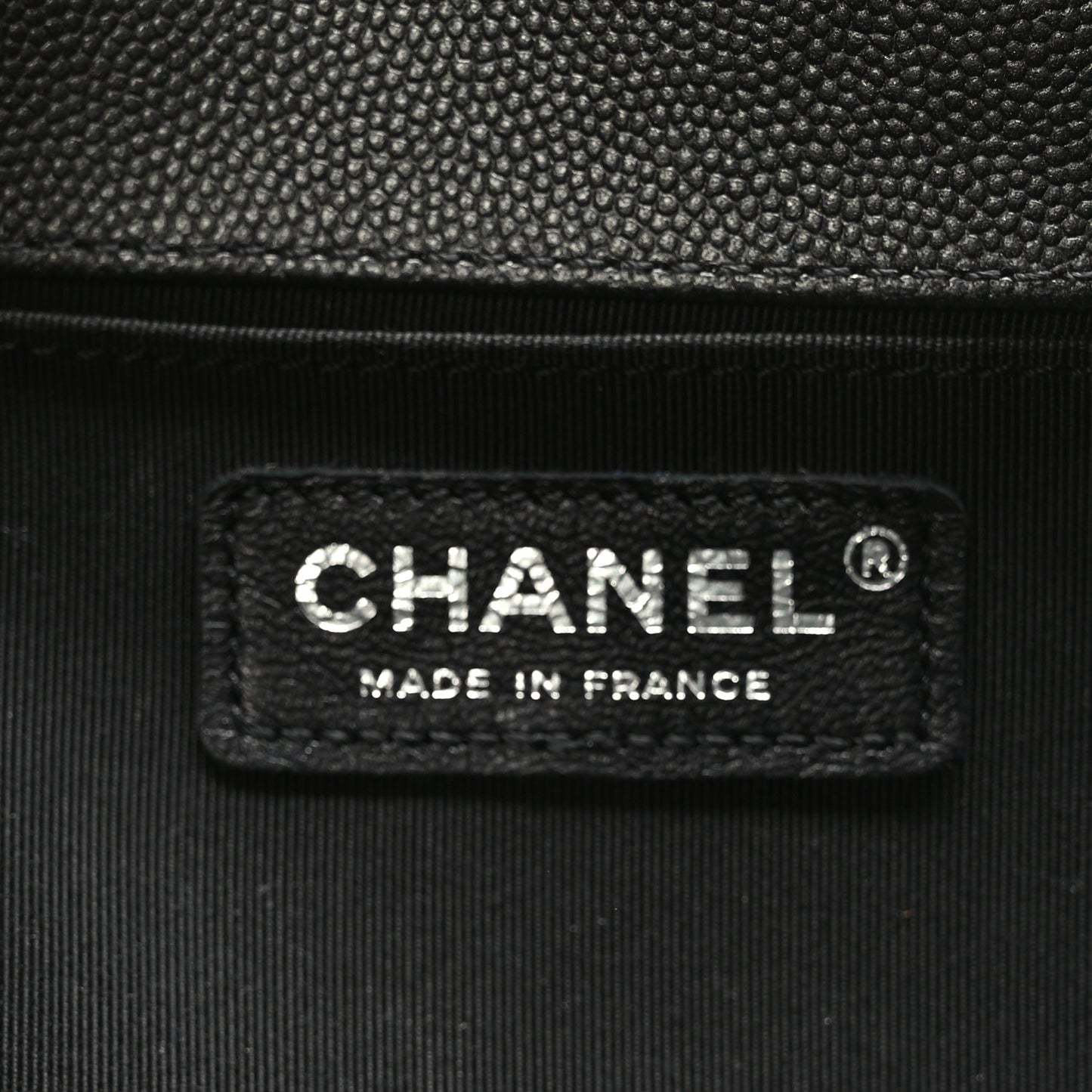 Caviar Quilted Medium Boy Flap So Black