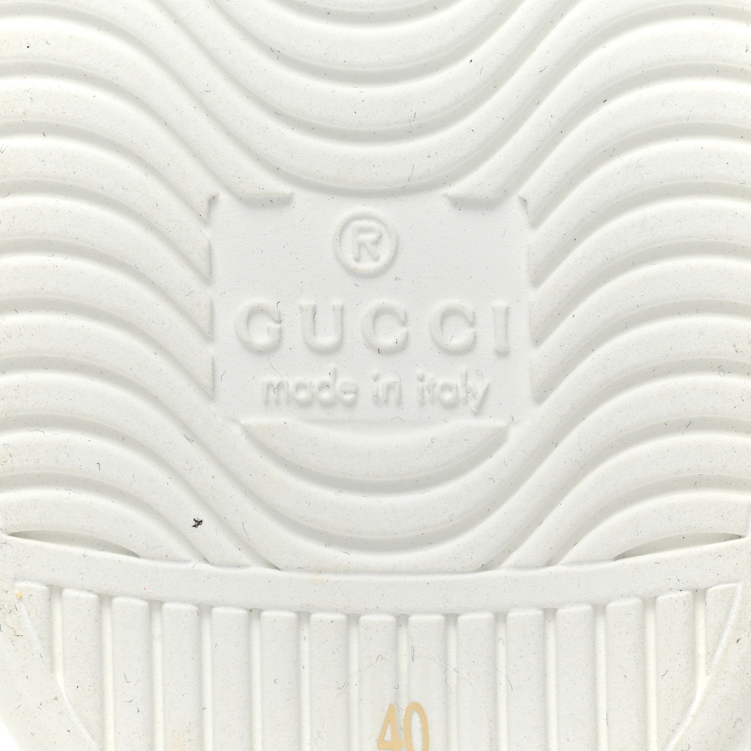 Gucci Calfskin Interlocking G Perforated Womens Ace Sneakers 40 White Grey Sky 7 of 9