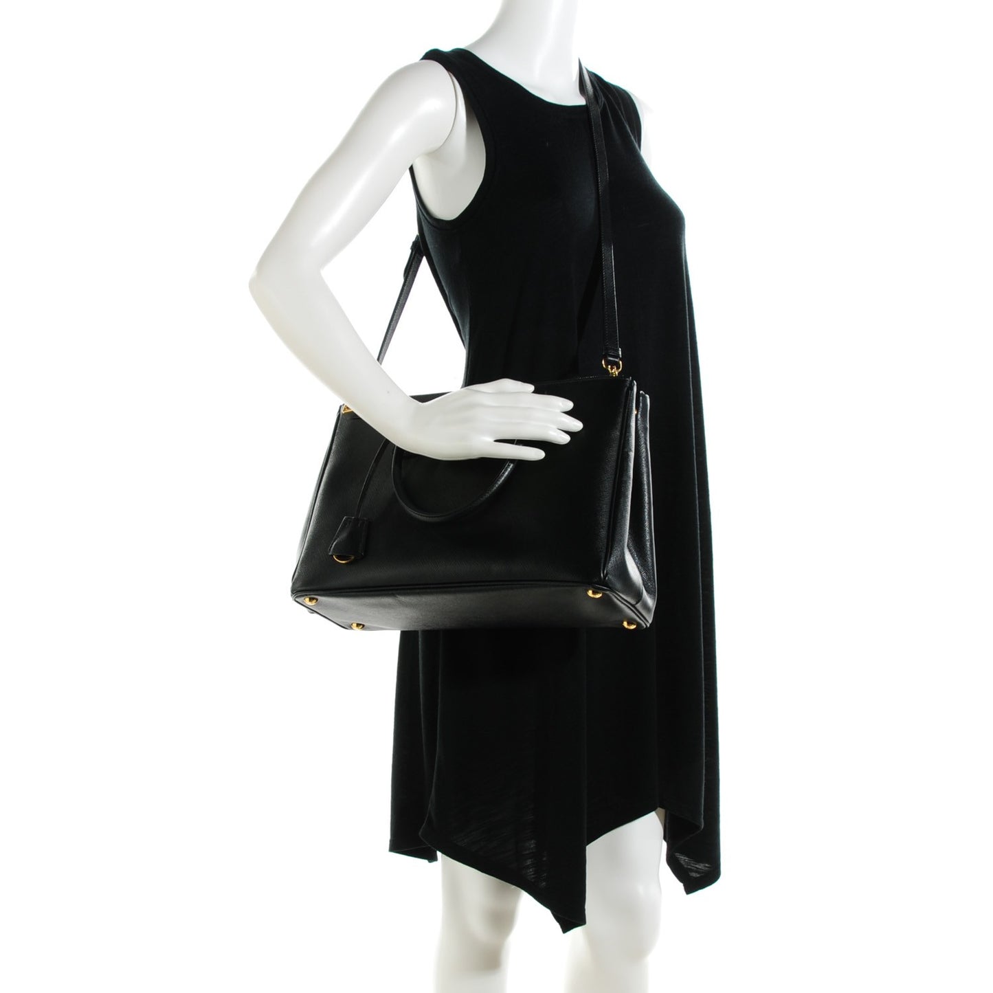 Saffiano Medium Galleria Double Zip Tote Black