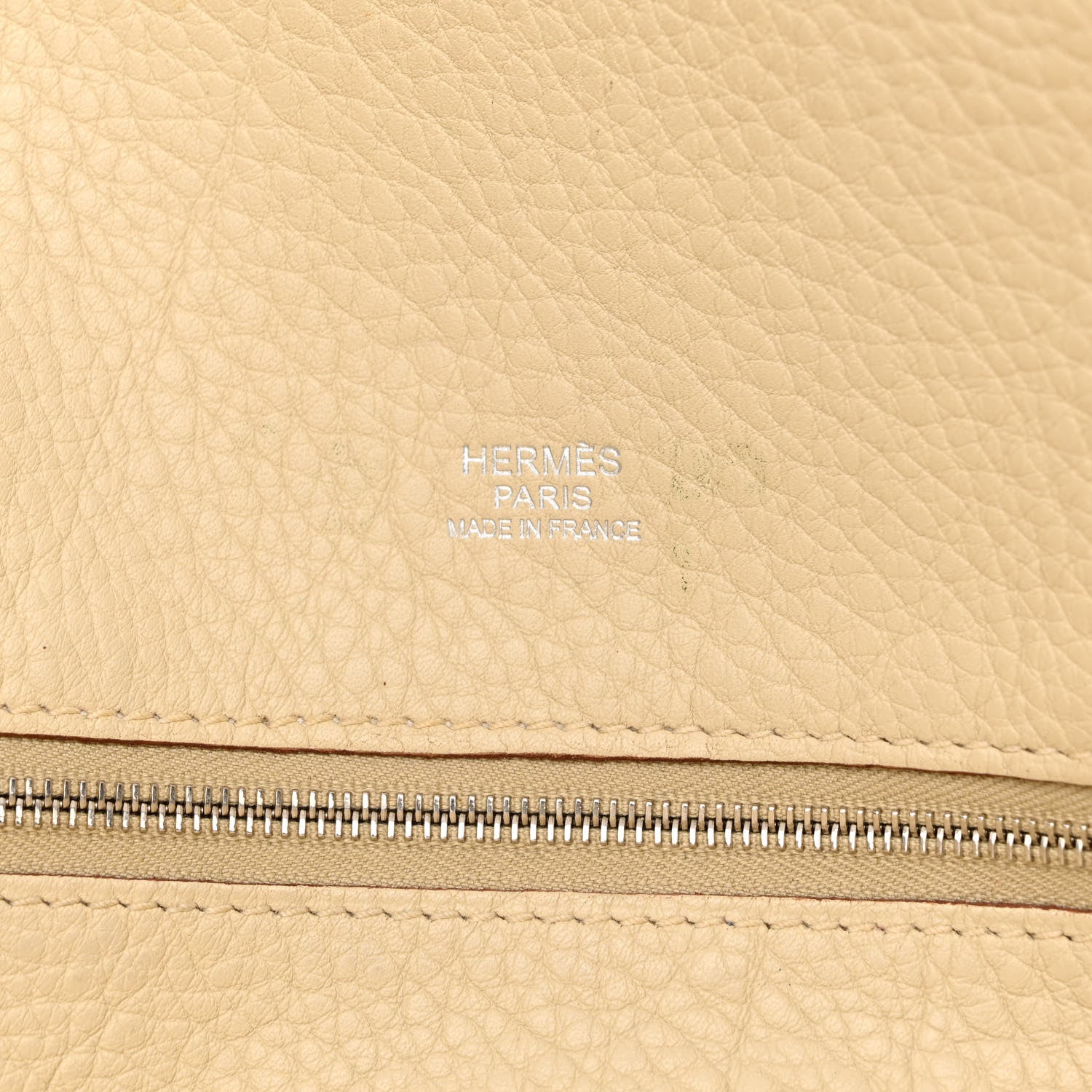 Hermes Taurillon Clemence Victoria II Cabas 35 Parchemin 6 of 11