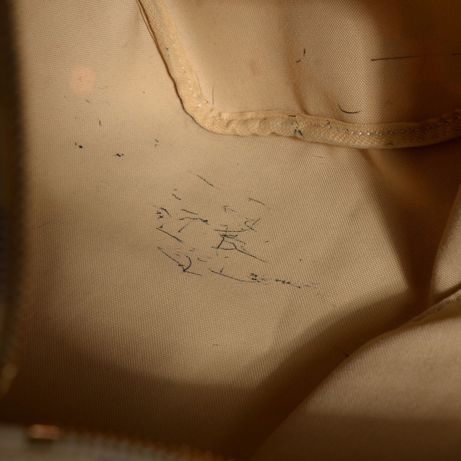 Louis Vuitton Damier Azur Speedy 35 8 of 9