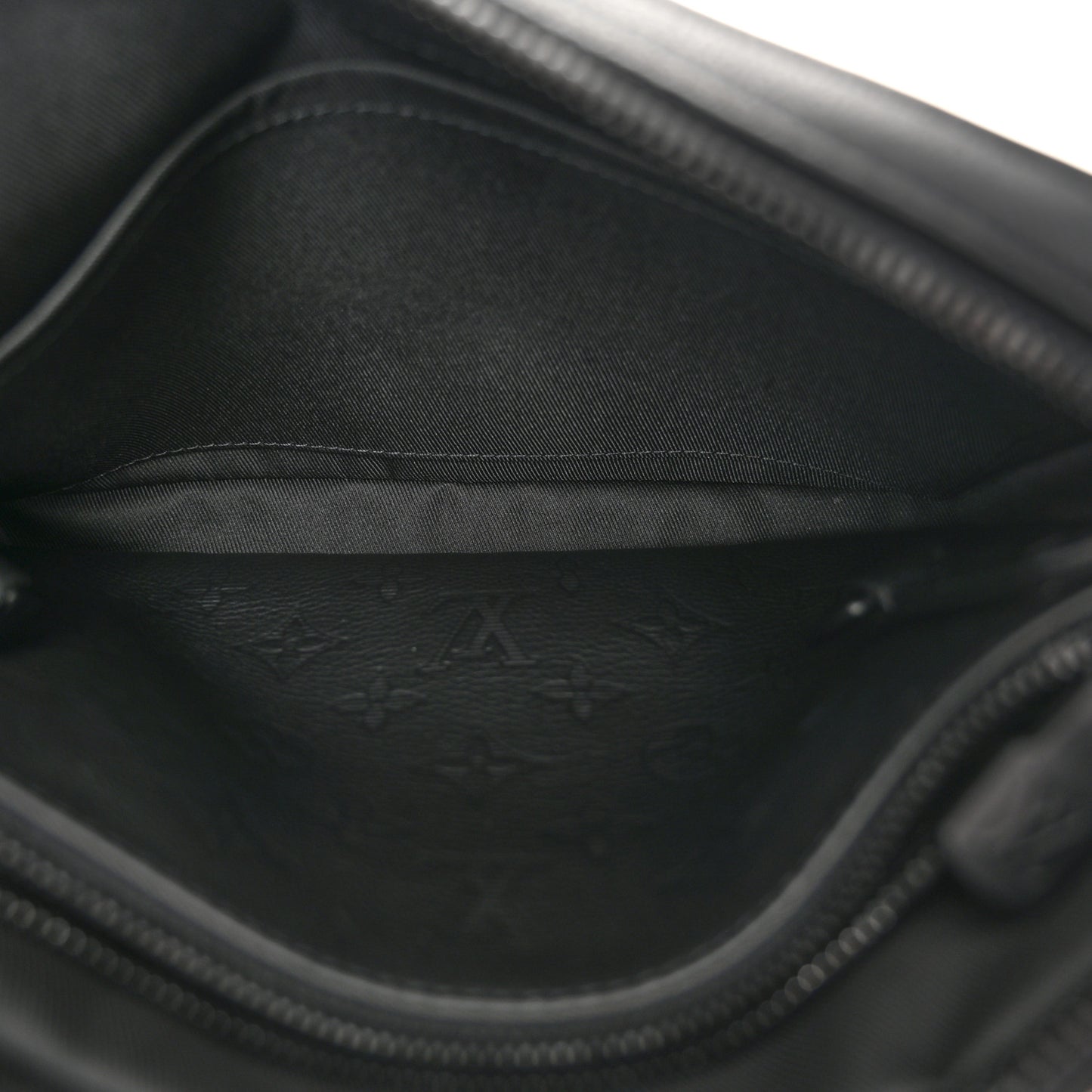 Calfskin Monogram Shadow Trio Messenger Black