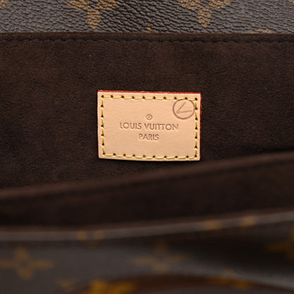 Louis Vuitton Monogram Pochette Metis 6 of 10