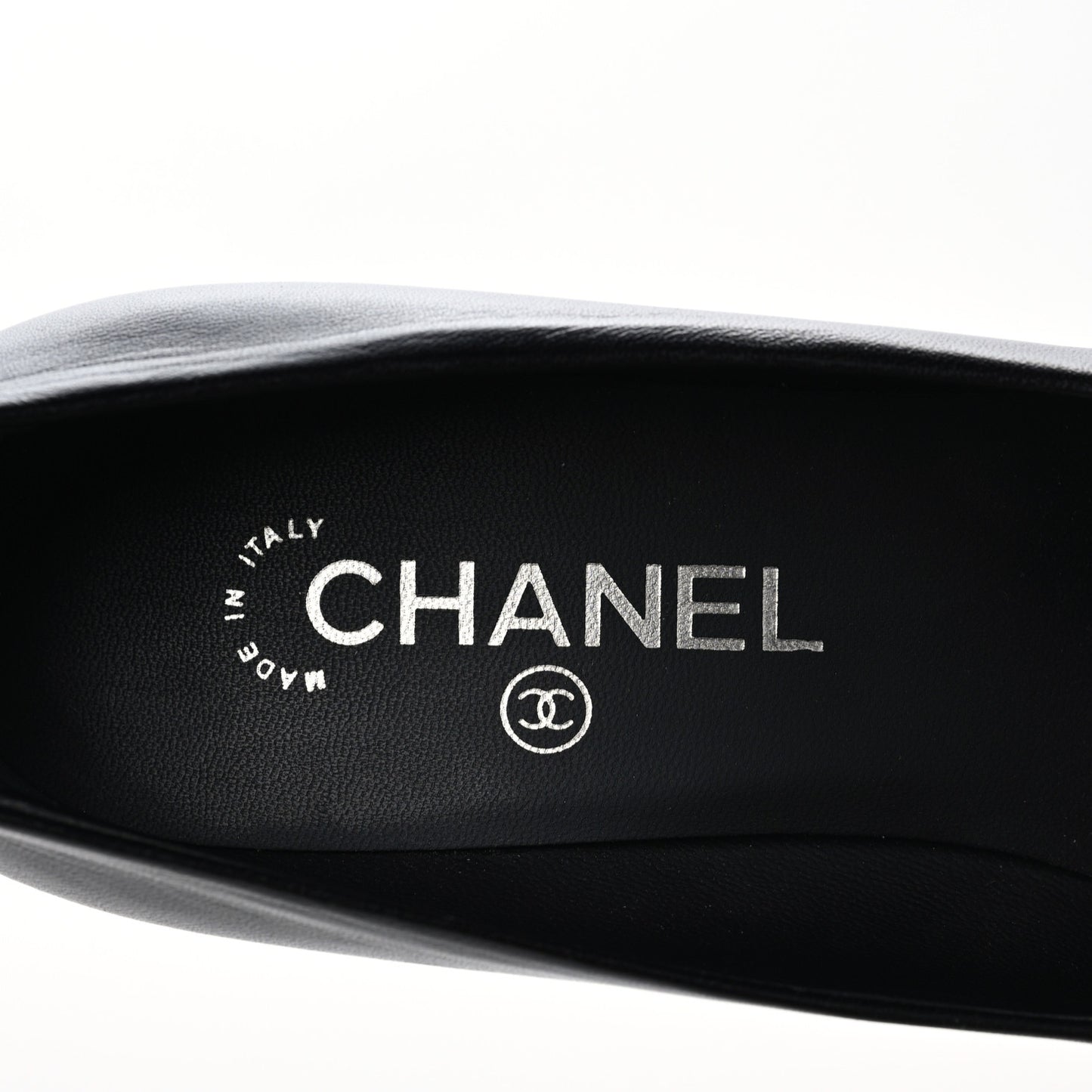 Calfskin Patent CC Cap Toe Platform Chain Pumps 38 Black