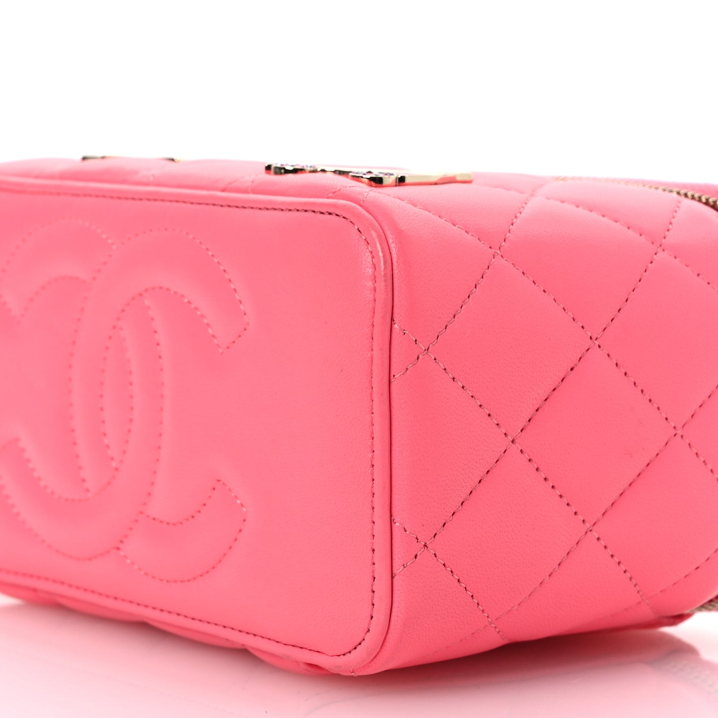 Lambskin Enamel Quilted Roller Skate Small Vanity Case With Chain Pink