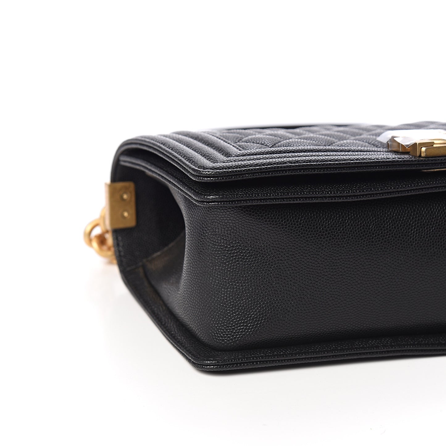 Caviar Quilted Medium Boy Flap Black