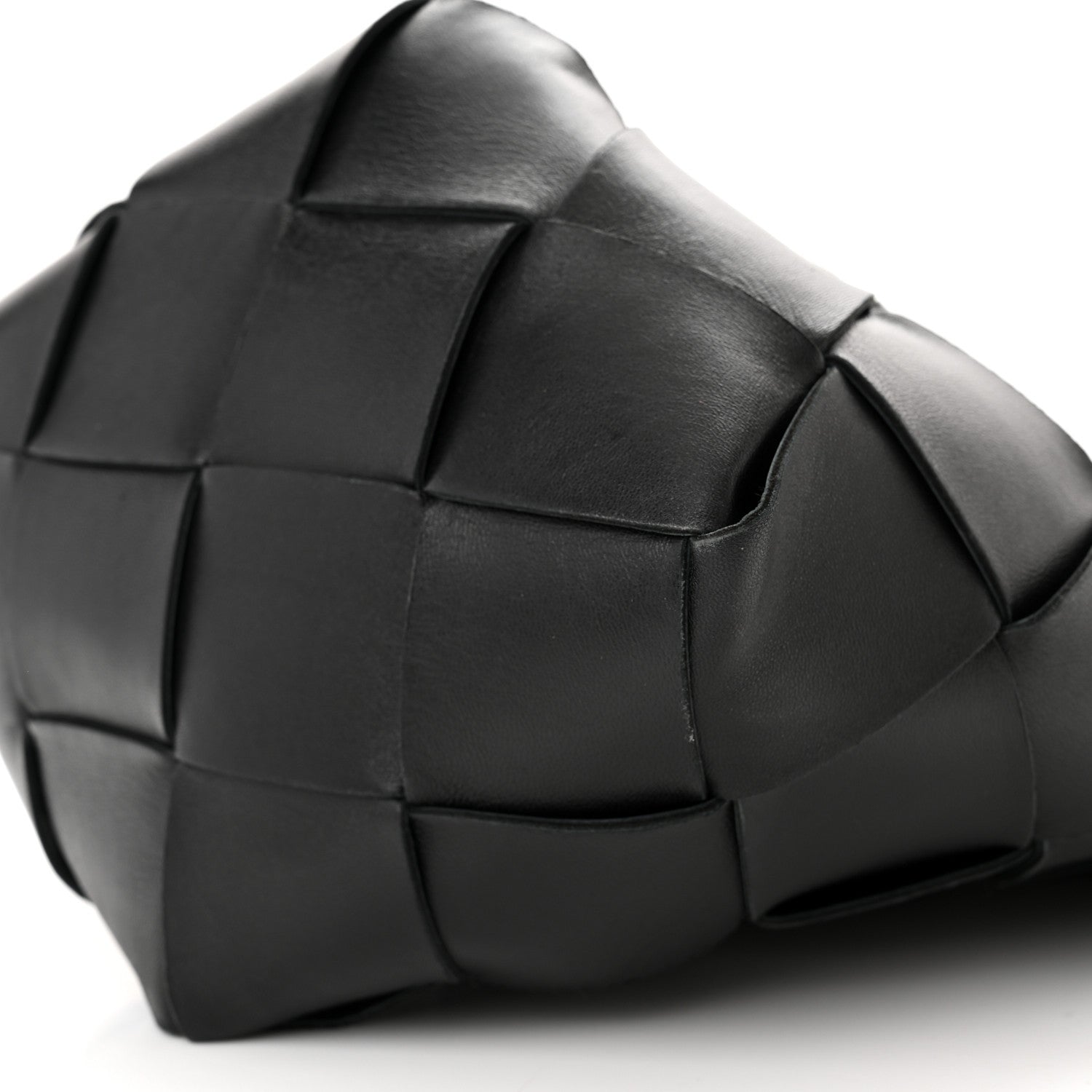 Bottega Veneta Nappa Maxi Intrecciato Clasp Bucket Bag Black 9 of 13