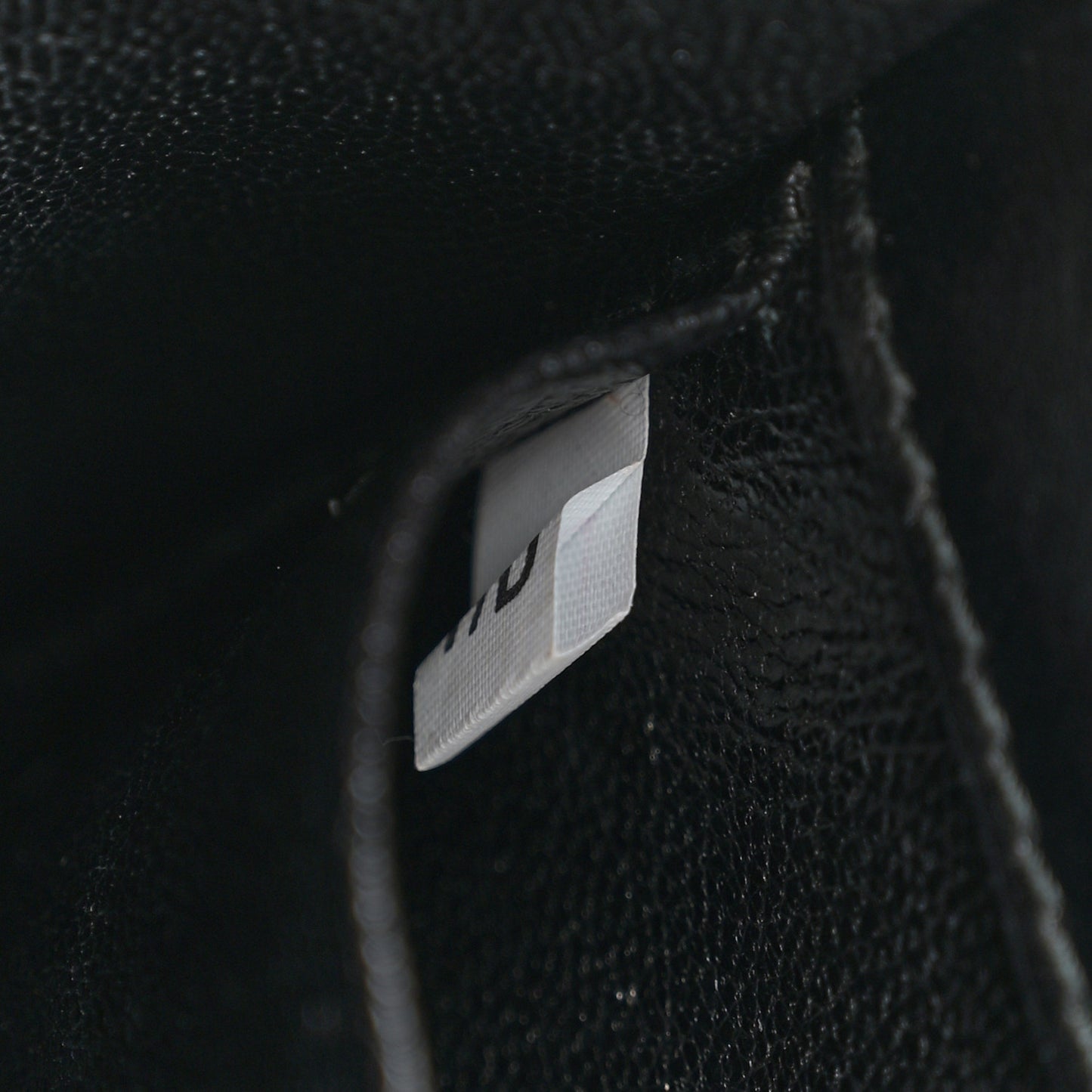 City Calf Saffiano Cahier Bag Black