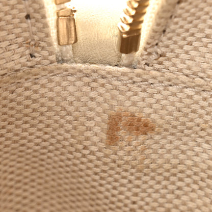 Gucci Pebbled Calfskin Small Soho Disco Bag Off White 39 of 40