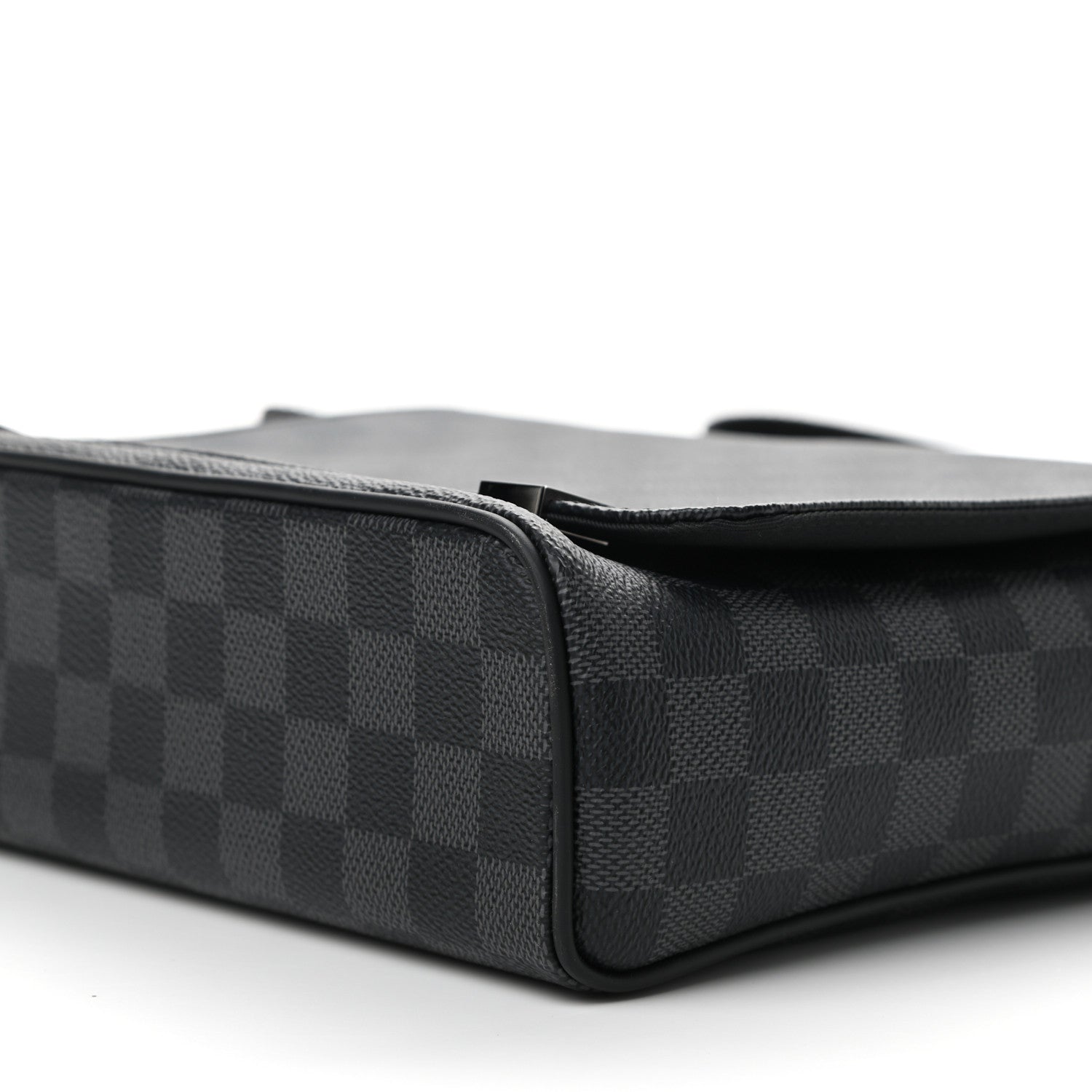 Louis Vuitton Damier Graphite District PM 9 of 9