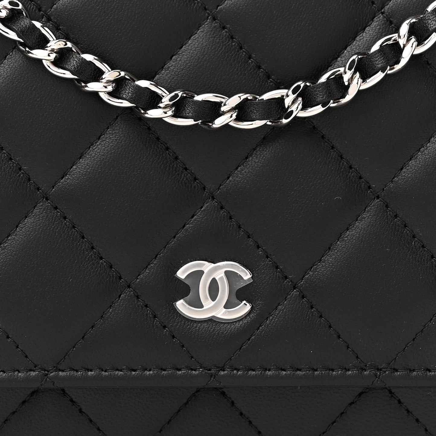 Lambskin Quilted Wallet On Chain WOC Black
