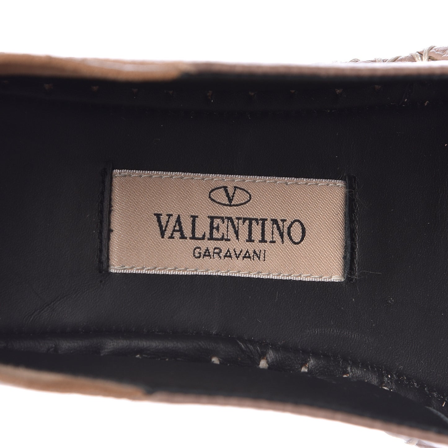 Pebbled Calfskin Rockstud Espadrilles 37 Poudre